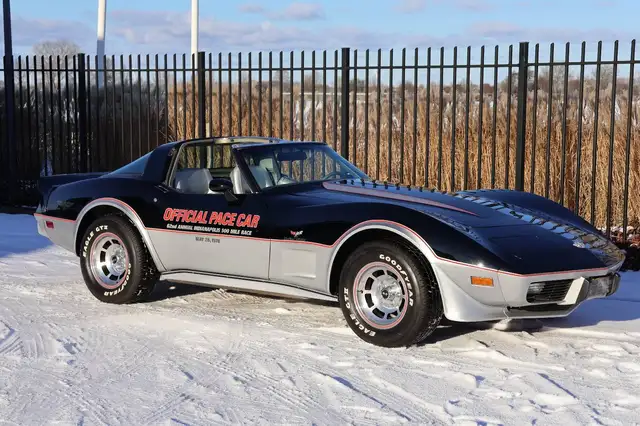 Chevrolet Corvette view 15