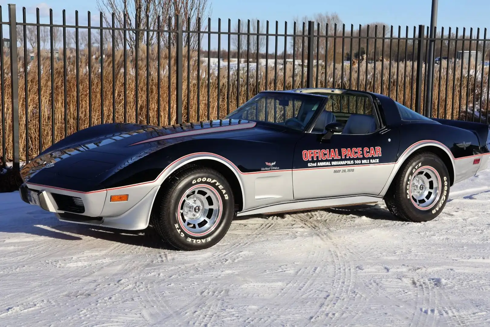 Chevrolet Corvette C3 Noir - 2