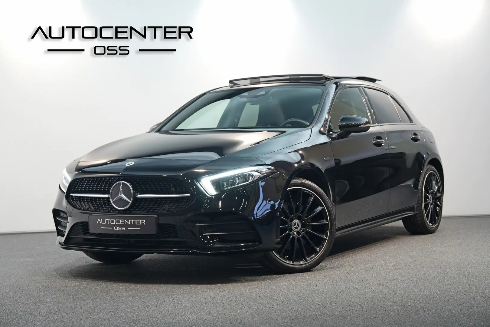 Mercedes-Benz A 250 e AMG ✅ EDITION ✅ MULTIBEAM ✅ PANO ✅ TREKHAAK ✅ NI Noir - 1