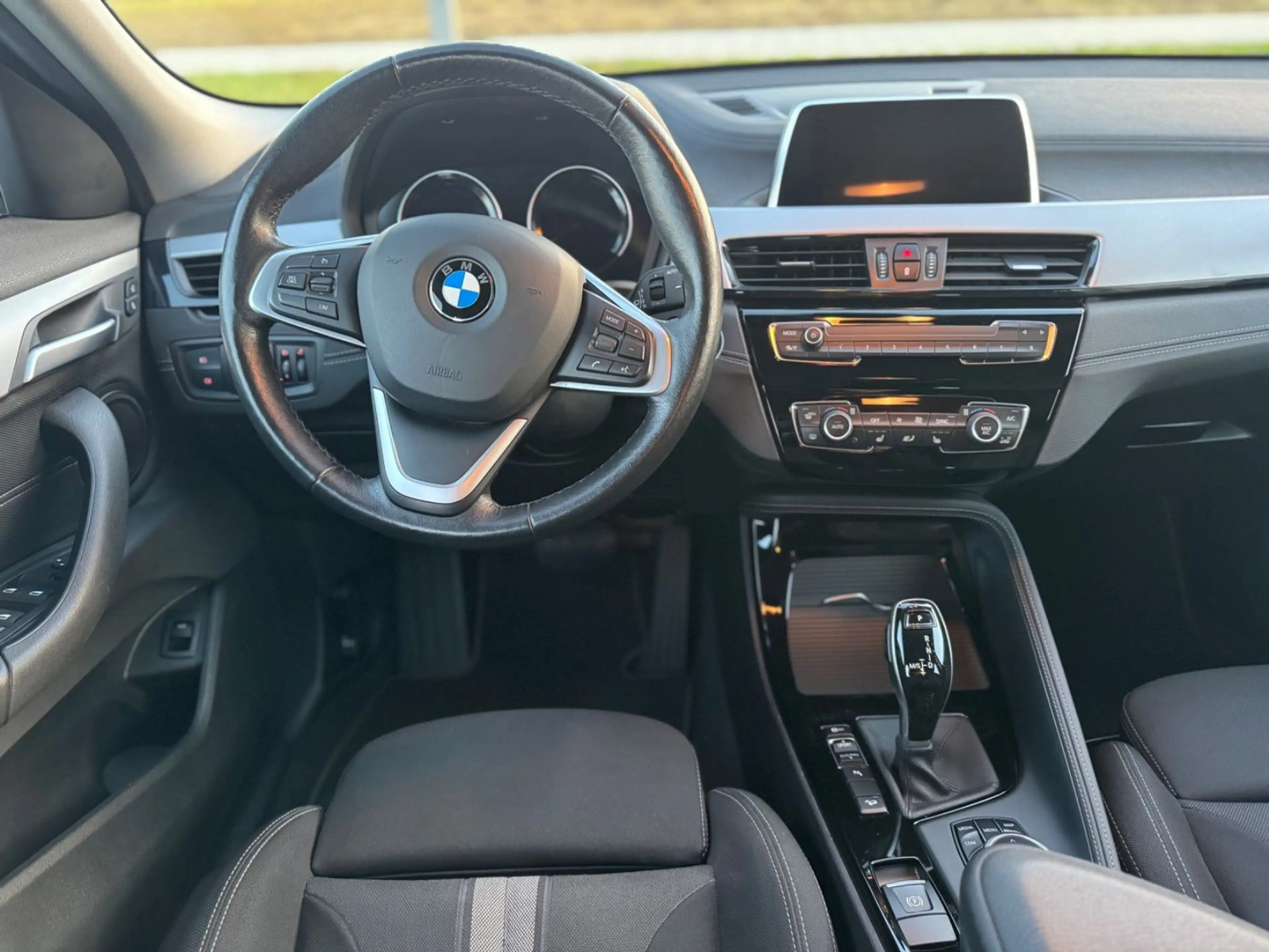BMW X2 xDrive 20 d Advantage Sport — photo 8