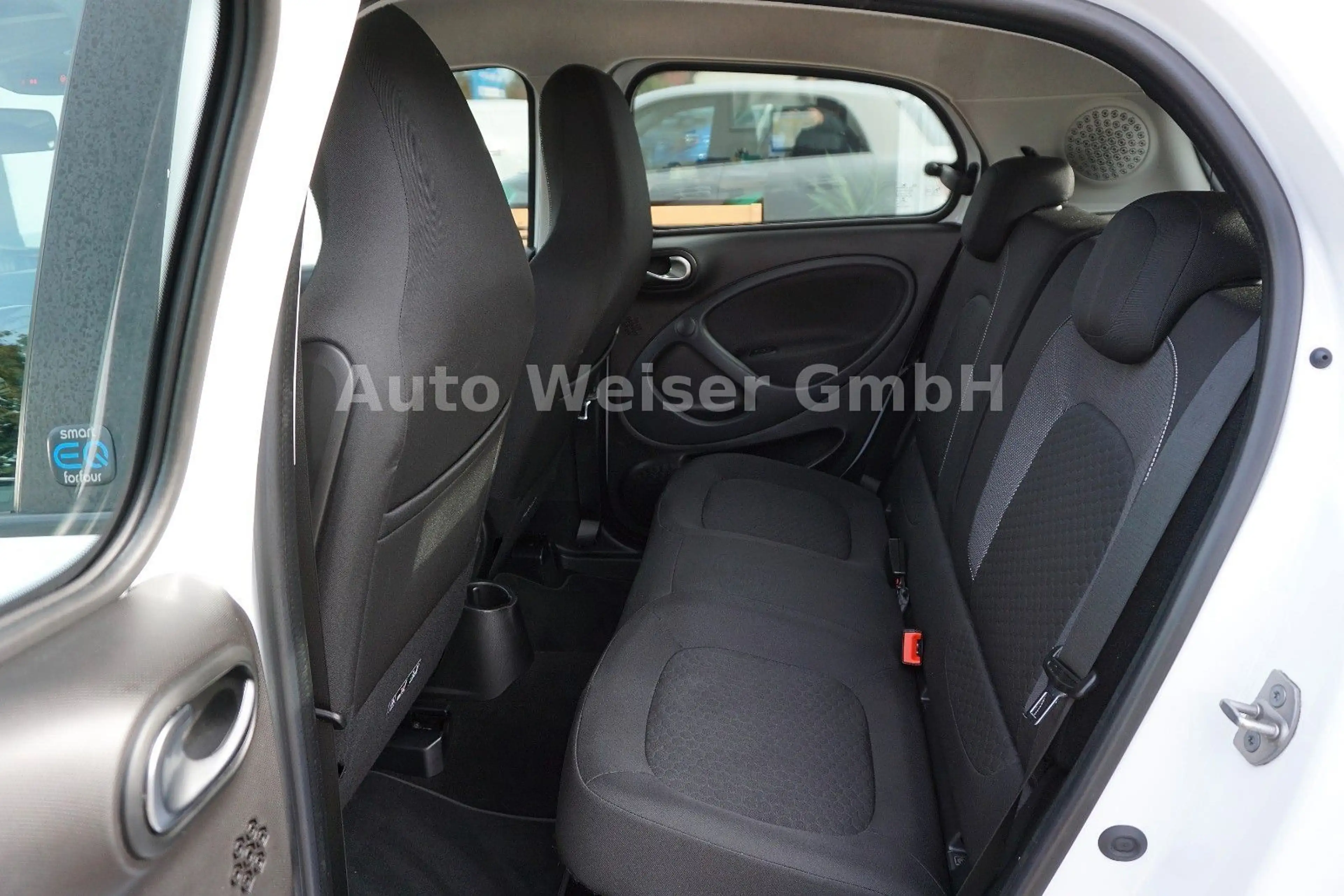 smart forFour electric drive / EQ — photo 14