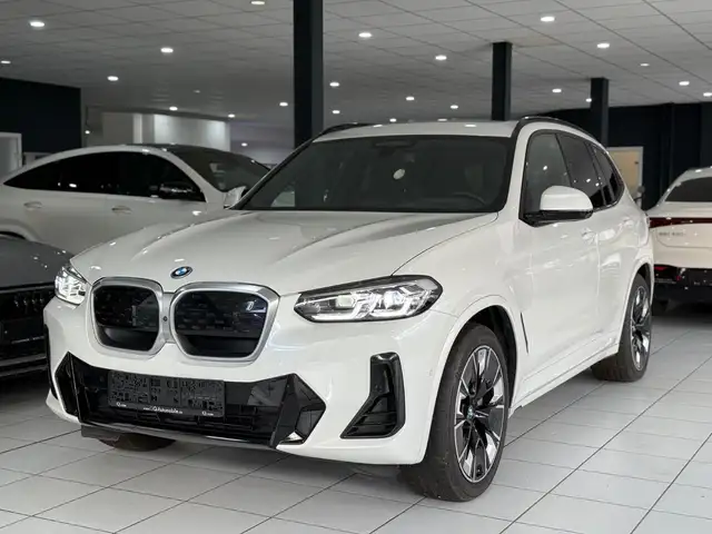 BMW iX3 Impressive*M-PAKET*PANO*HEADUP*MEMORY*H&K*