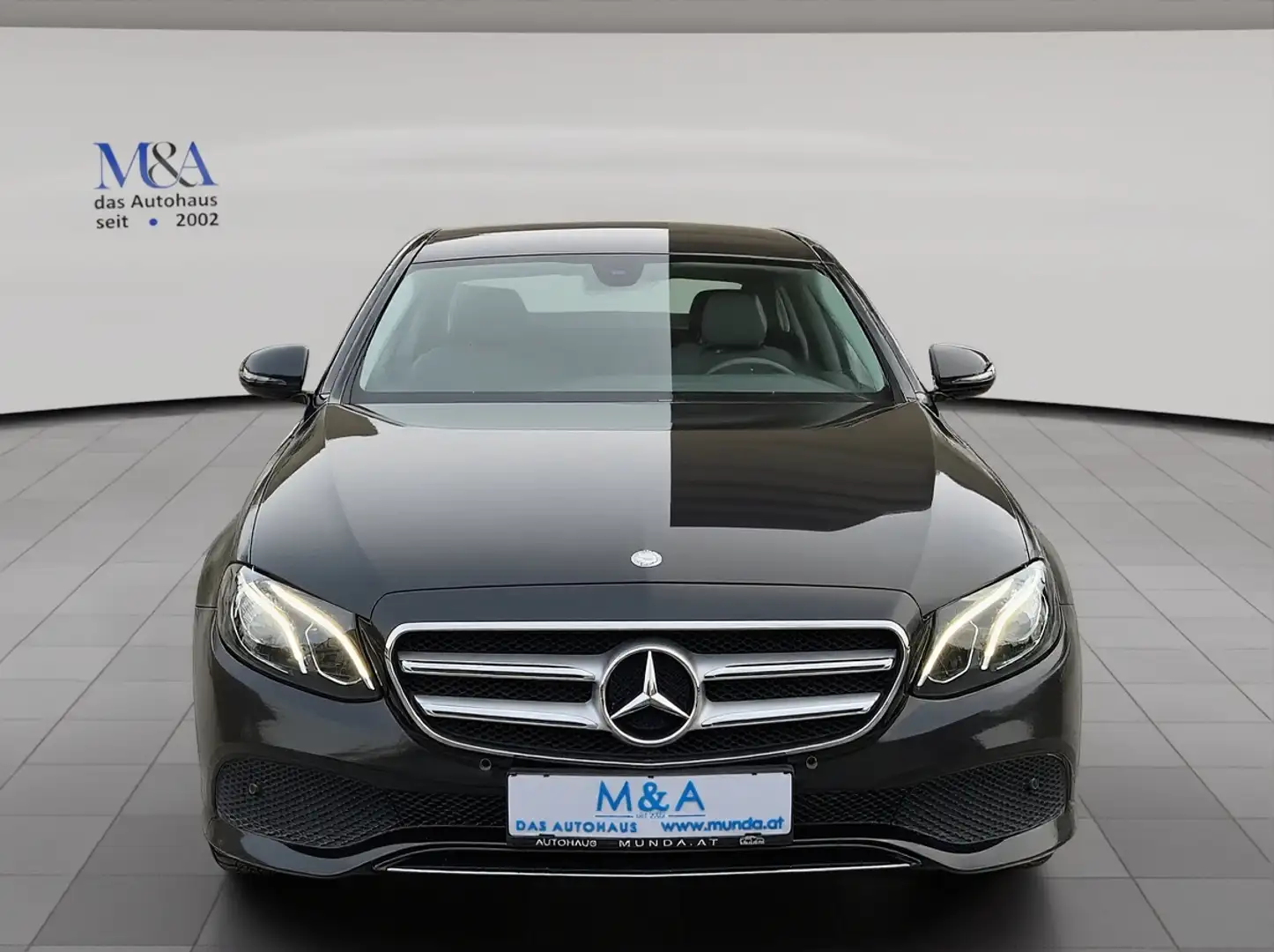 Mercedes-Benz E 200 E-Klasse d Sport*Garantie Schwarz - 2