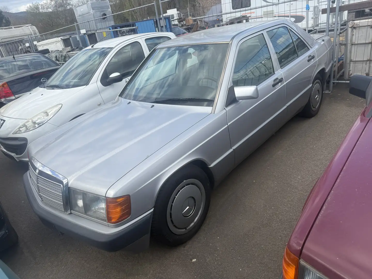 Mercedes-Benz 190 E 2.0 Klimaanlage Plateado - 1