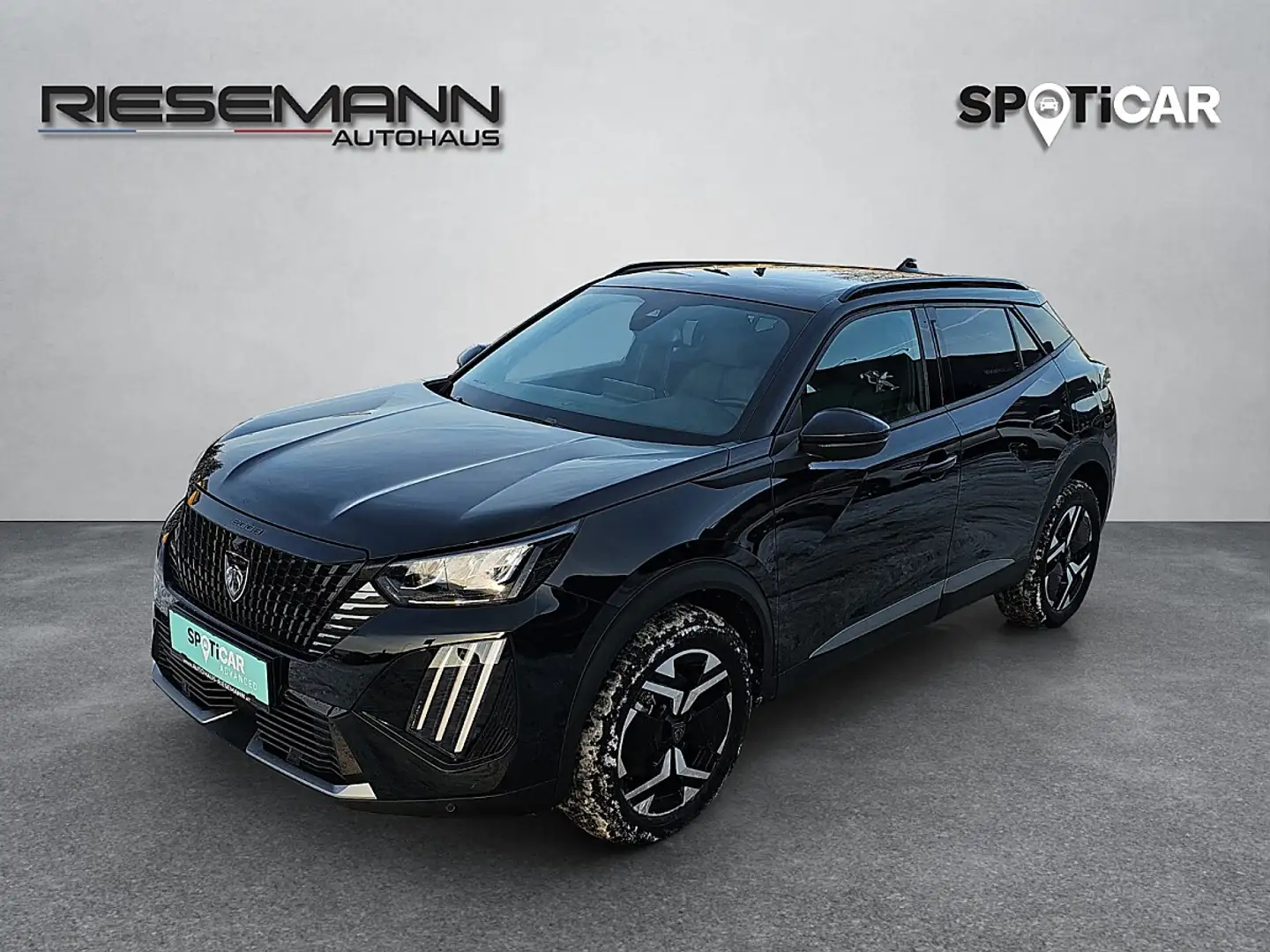 Peugeot 2008 Hybrid 145 e-DCS6 Allure Schwarz - 1