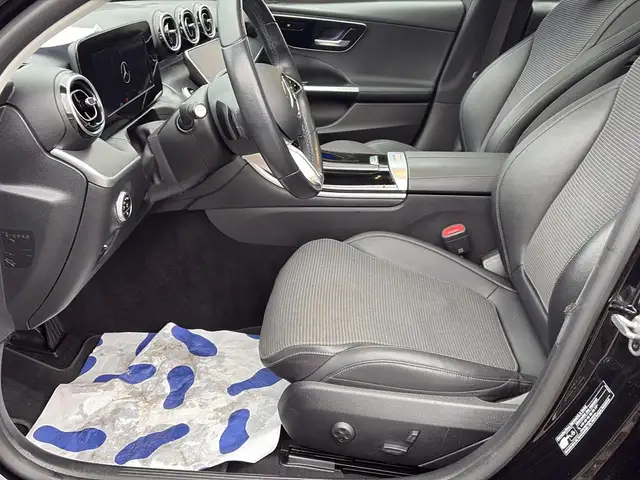 Mercedes-Benz C-Class view 12