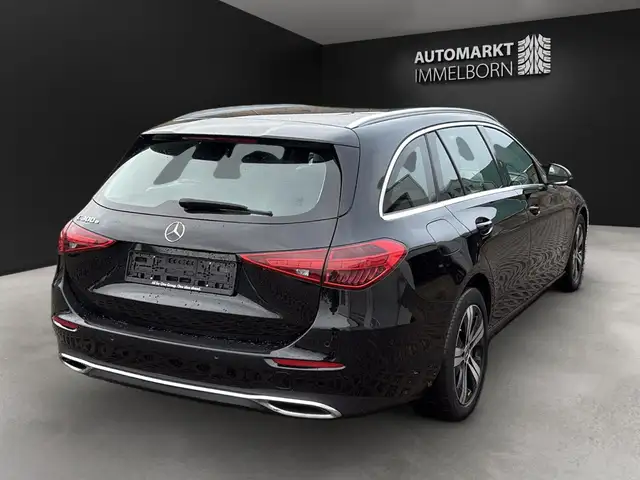 Mercedes-Benz C-Class view 7