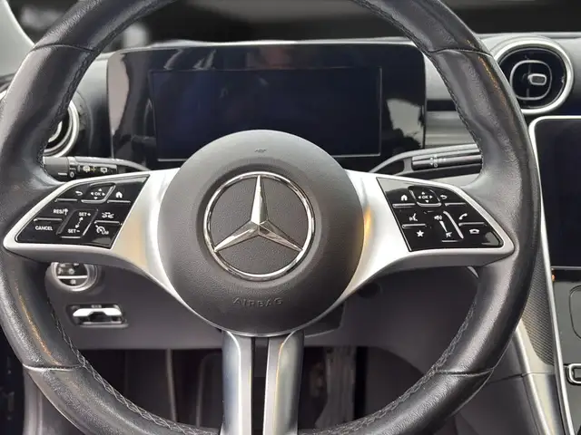 Mercedes-Benz C-Class view 14