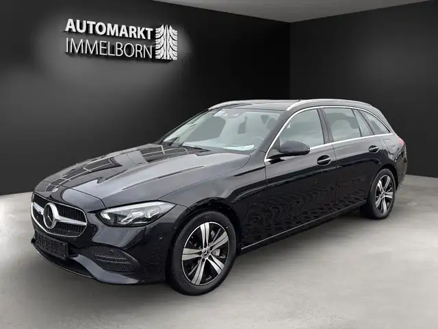 Mercedes-Benz C-Class view 4