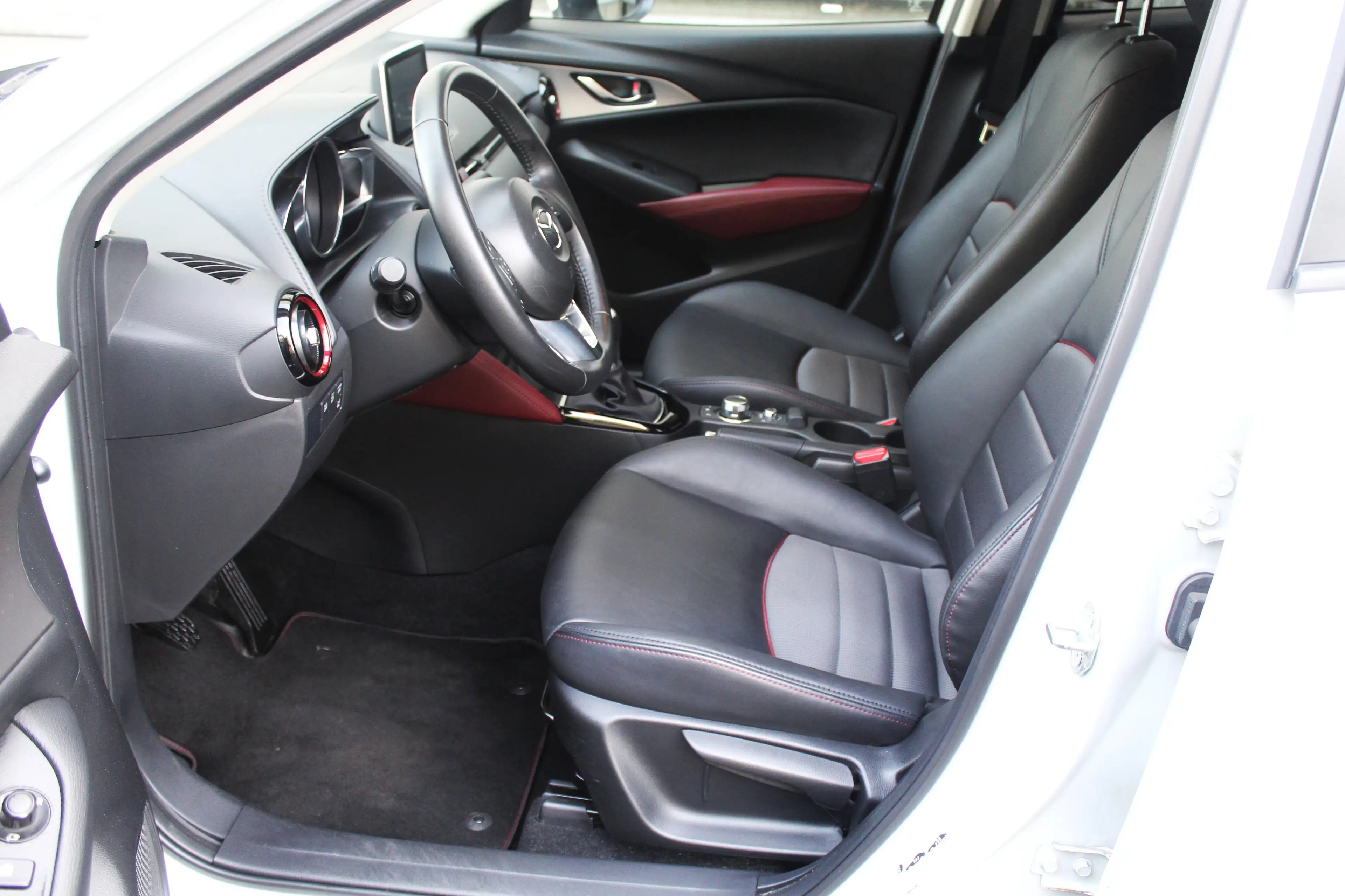 Mazda CX-3 Sports-Line AWD*1.Hand*62tkm*scheckheft*HeadUp*LED*DAB*Leder* — photo 11
