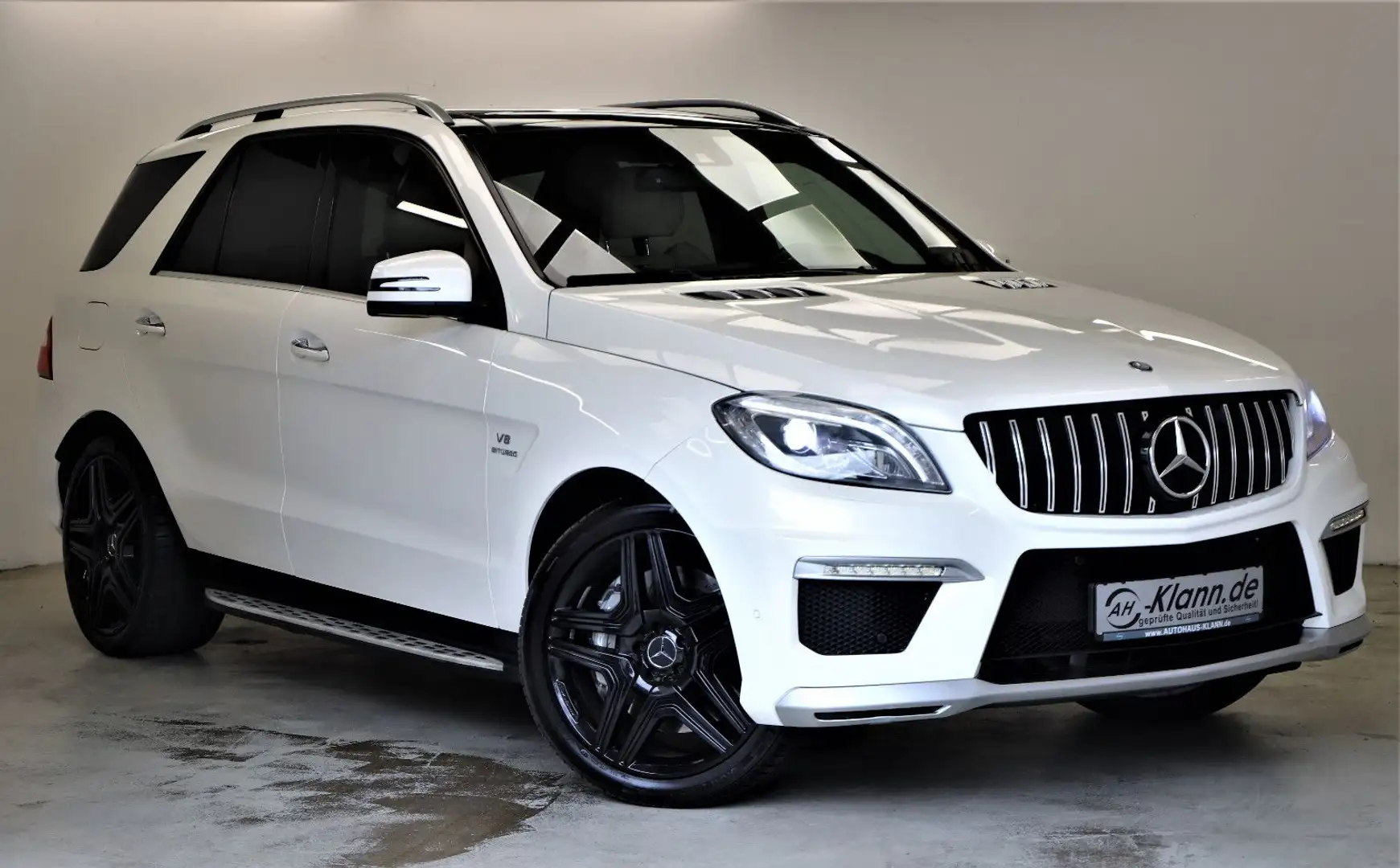 Mercedes-Benz ML 63 AMG 525PS V8 Biturbo 4-Matic Panorama H&K Wit - 1