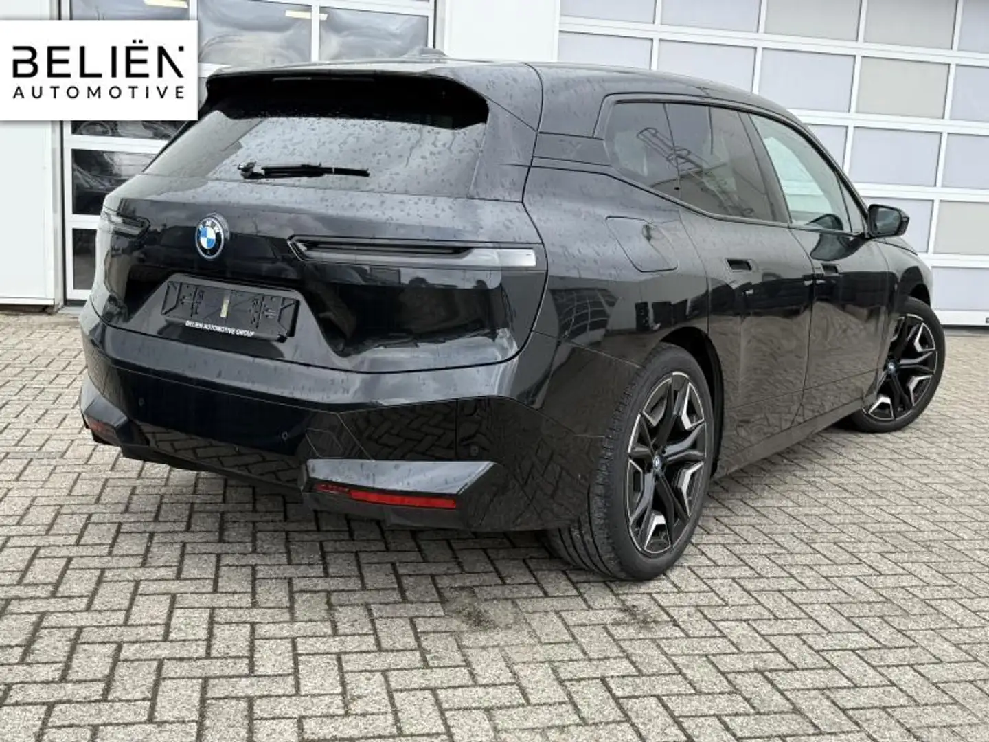 BMW iX xDrive40 Zwart - 2