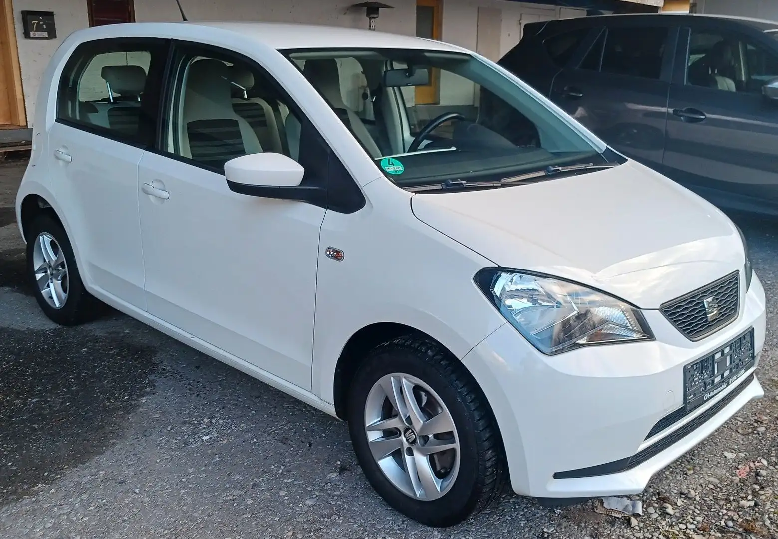 SEAT Mii 1.0 TSI 44 kW Style Klima,4-türig,Alu,PDC Weiß - 1