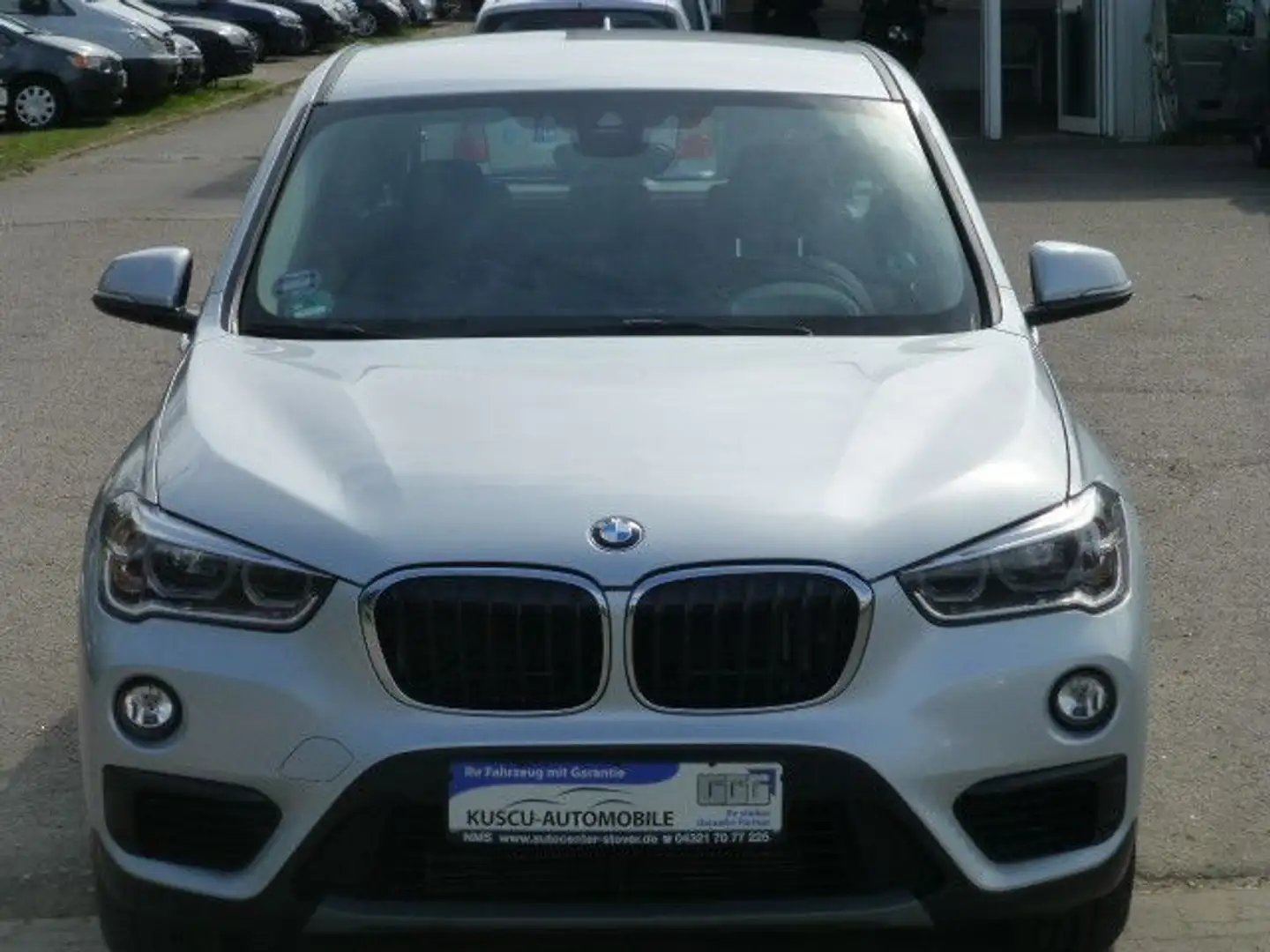BMW X1 sDrive 20 i-KLIMA-KAMERA-ALU-NAVI-AHK-2.HAND Silber - 2