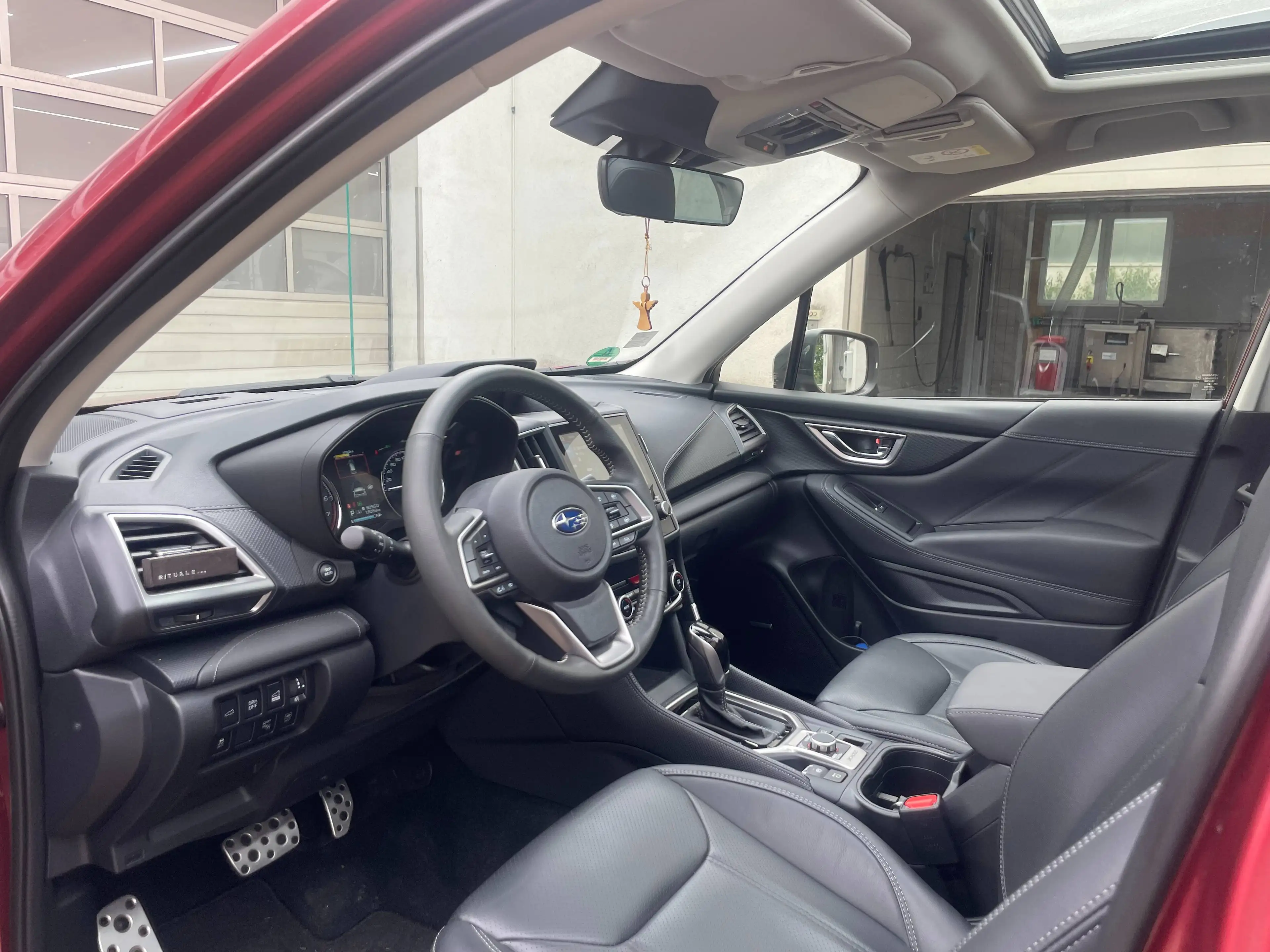 Subaru Forester 2.0ie Platinum Ausstattung — photo 9