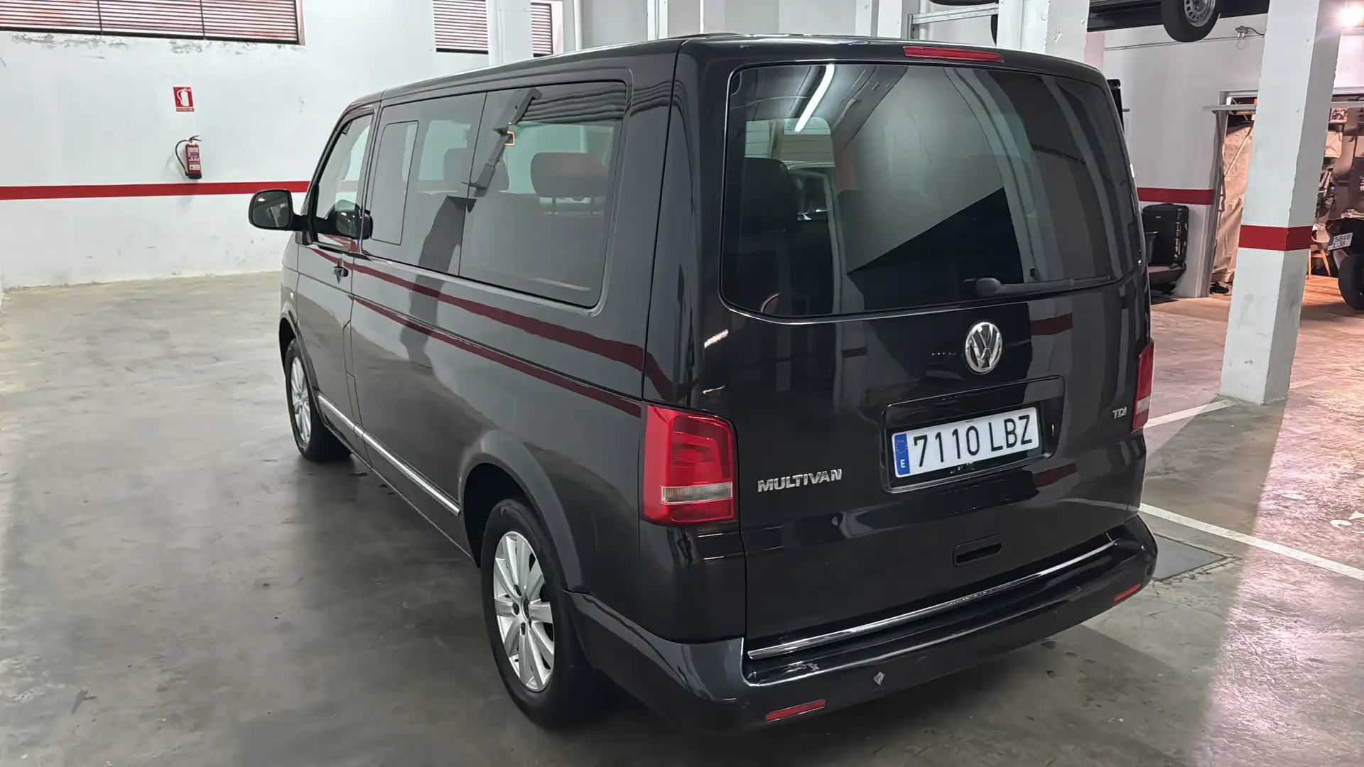 Volkswagen T5 Multivan 2.0Bi-TDI Comfortline 180 - 1