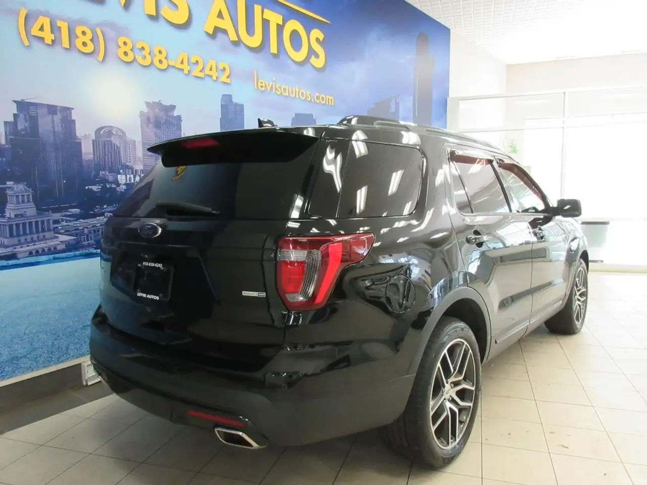 Ford Explorer photo Ford Explorer