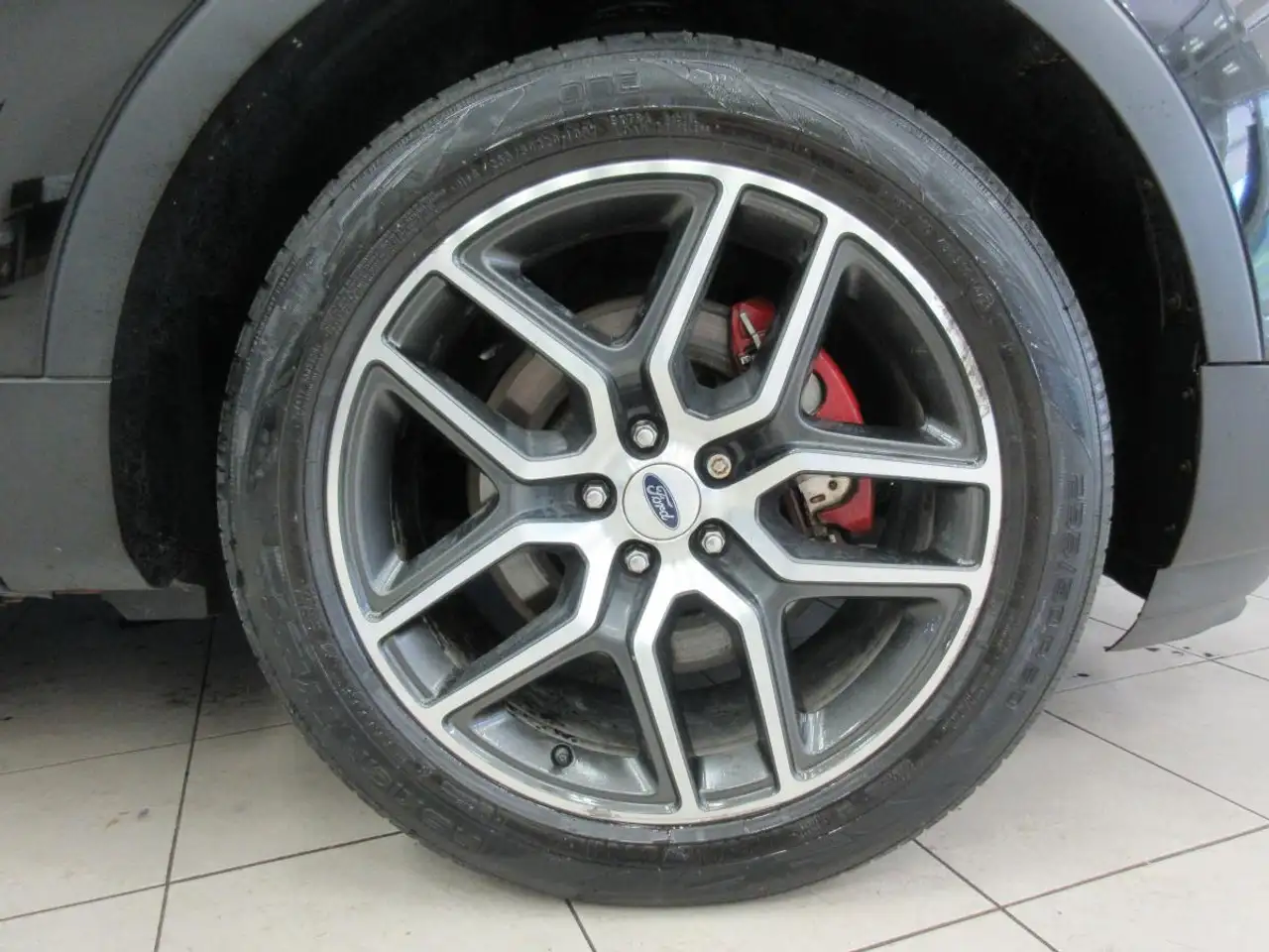 Ford Explorer photo Ford Explorer