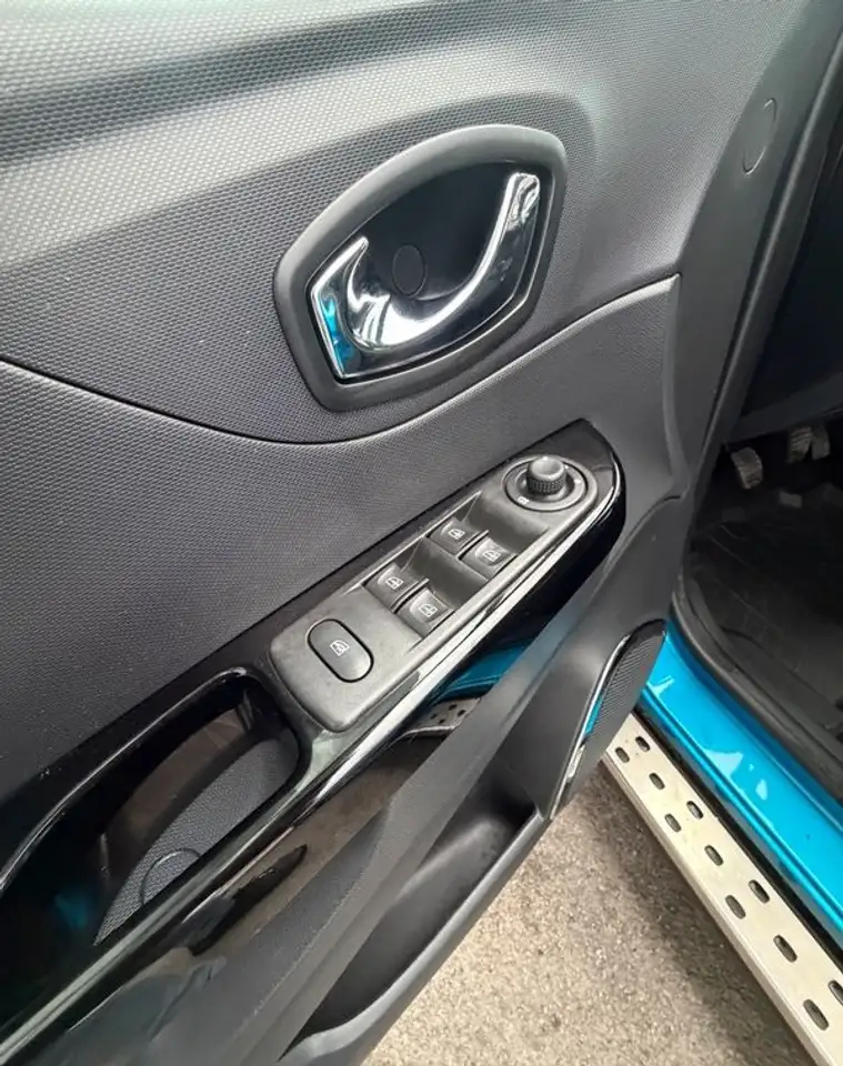 Renault Captur — photo 10