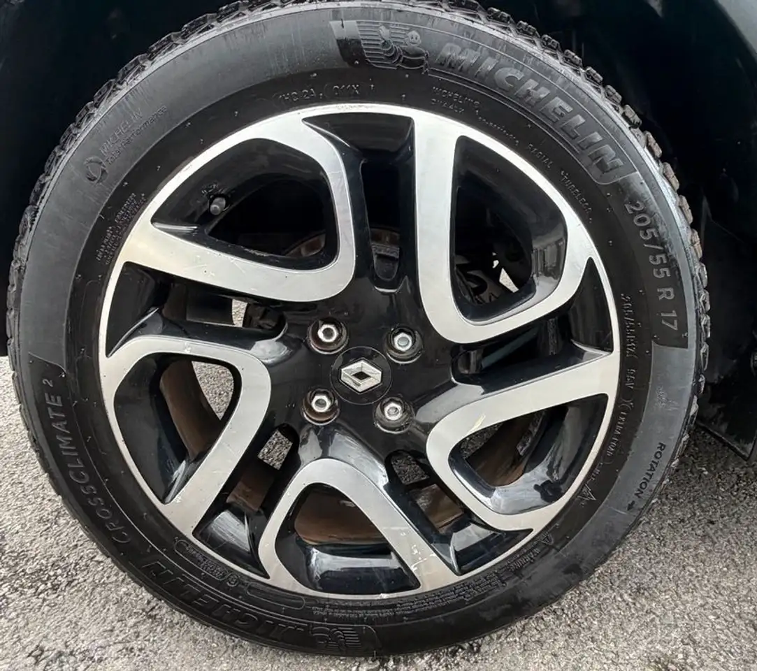 Renault Captur — photo 14