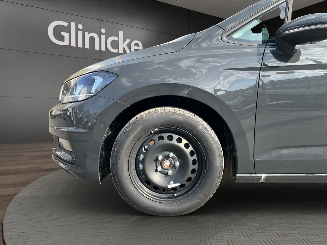 Volkswagen Touran TL Mietwagen! 2,0 l TDI SCR 110 kW (150 P 9