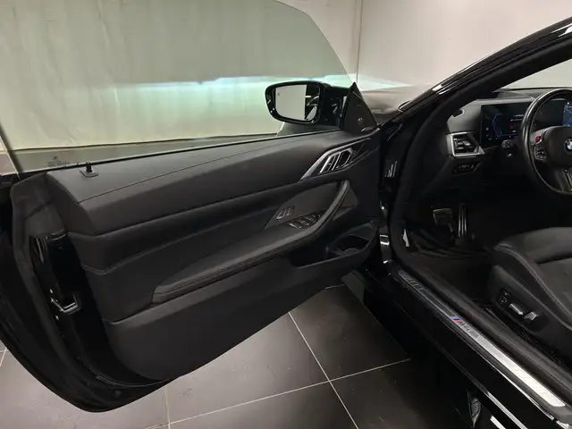 BMW M4 view 15