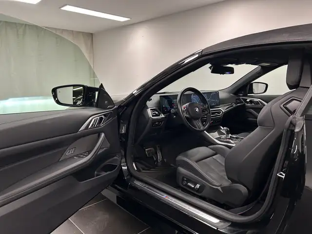 BMW M4 view 14