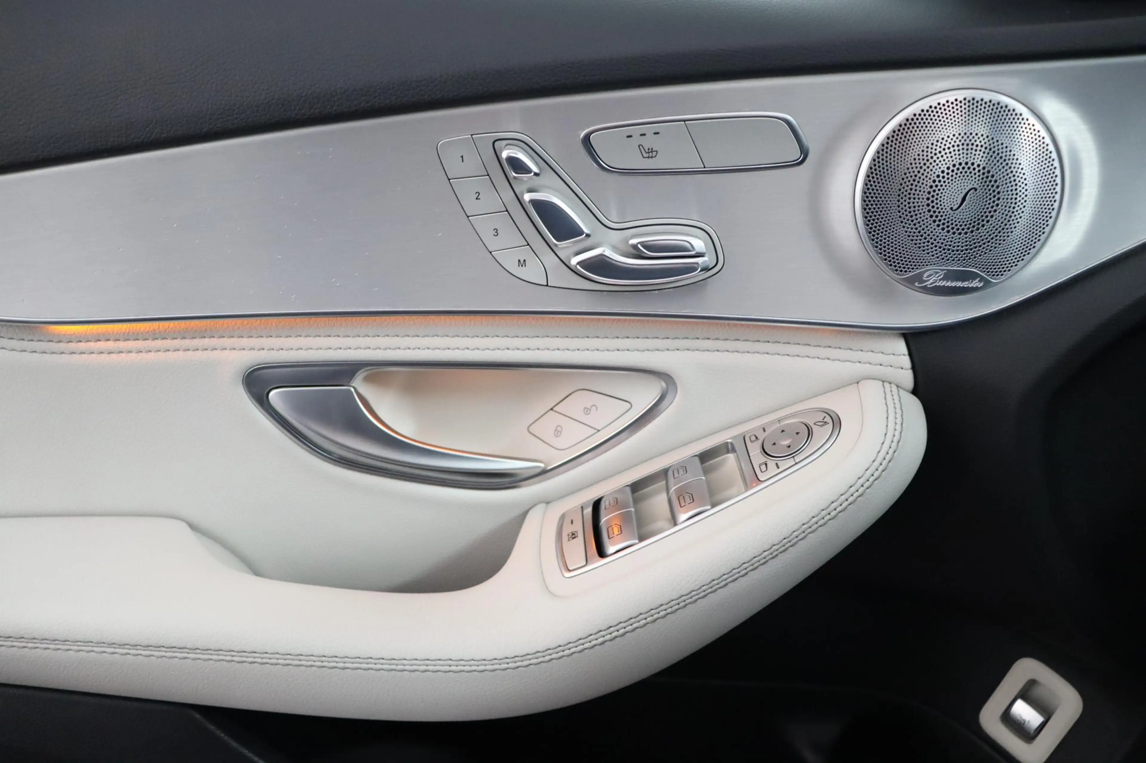 Mercedes-Benz C 400 4MATIC Prestige |Camera|Pano|Memory|Burmester — photo 43