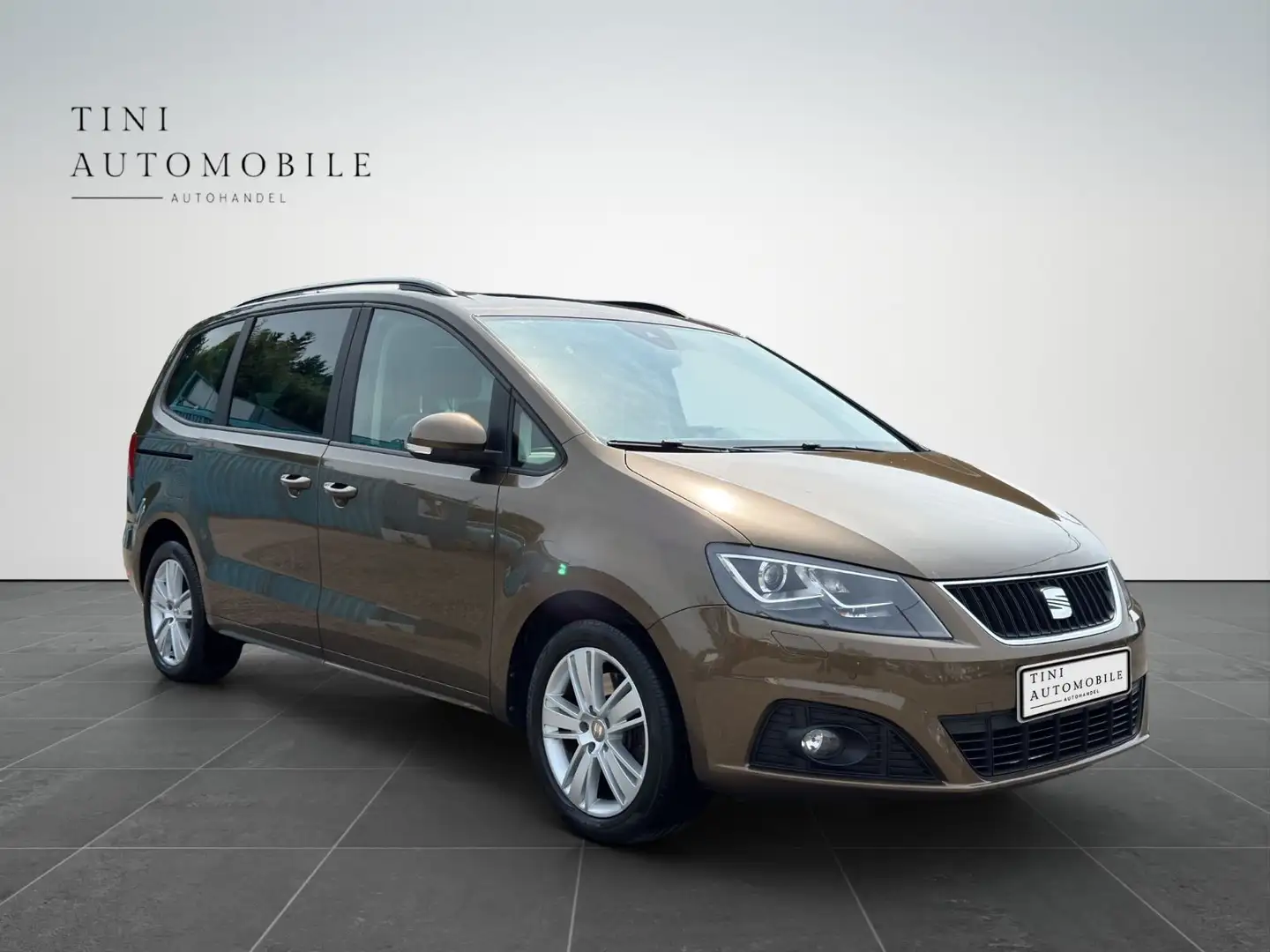SEAT Alhambra Style*7-Sitzer*Pano*Xenon*Navi*Ahk* Braun - 2