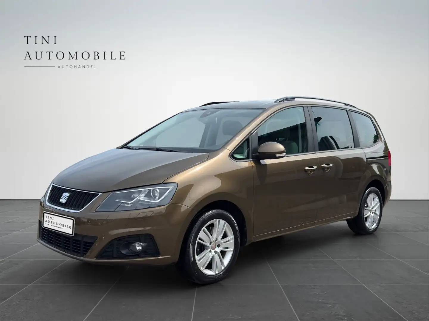 SEAT Alhambra Style*7-Sitzer*Pano*Xenon*Navi*Ahk* Braun - 1