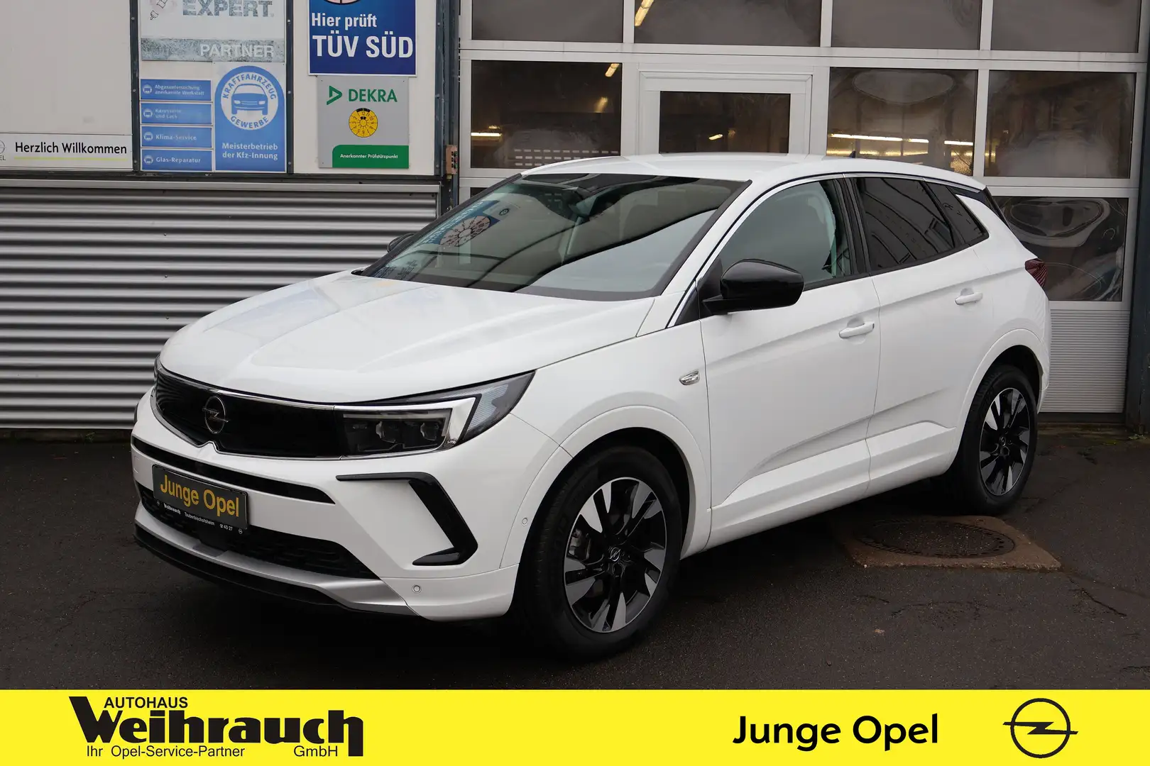 Opel Grandland 1.5 Diesel AT8 Elegance+AHK+ Weiß - 1