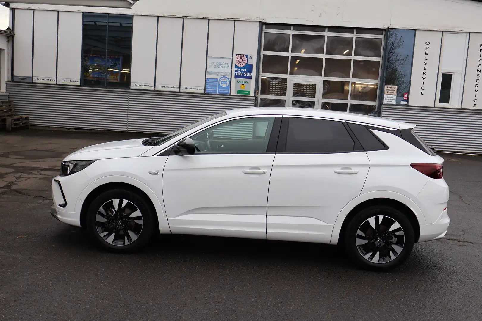 Opel Grandland 1.5 Diesel AT8 Elegance+AHK+ Weiß - 2
