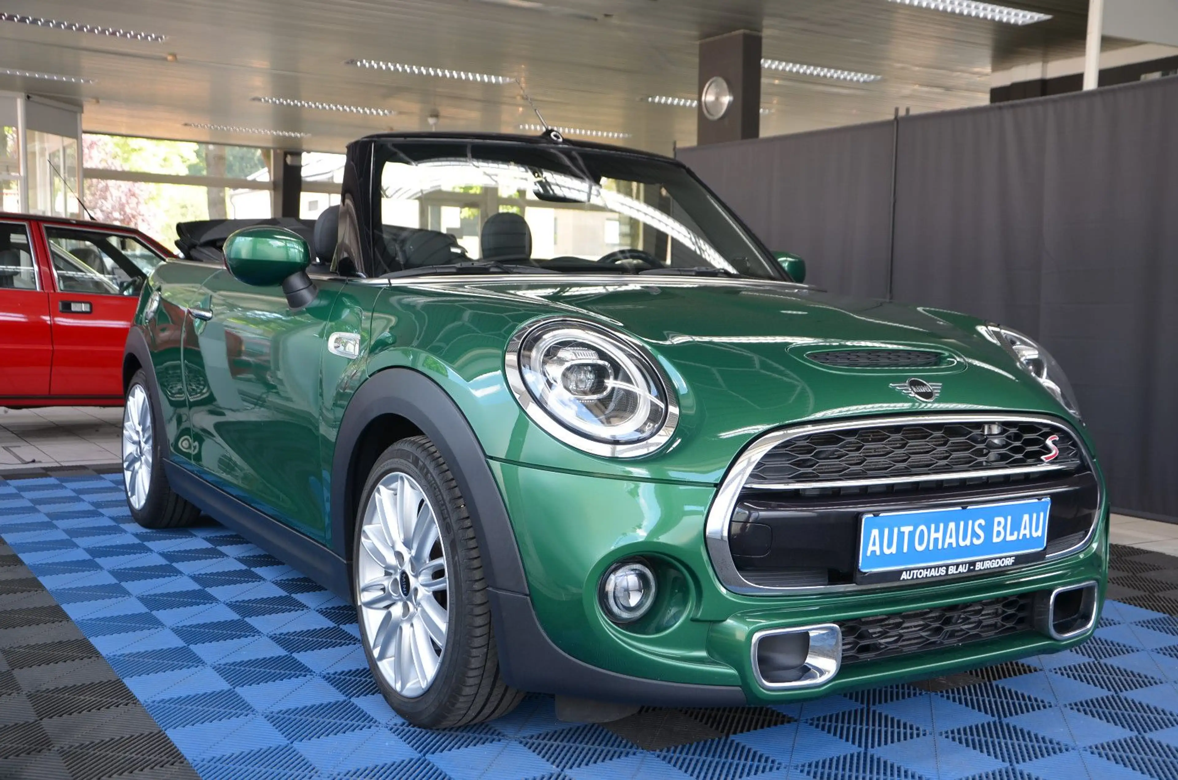MINI Cooper S Cabrio *AUTOMATIK*LED*NAVI*H/K*1.HAND!* — photo 3