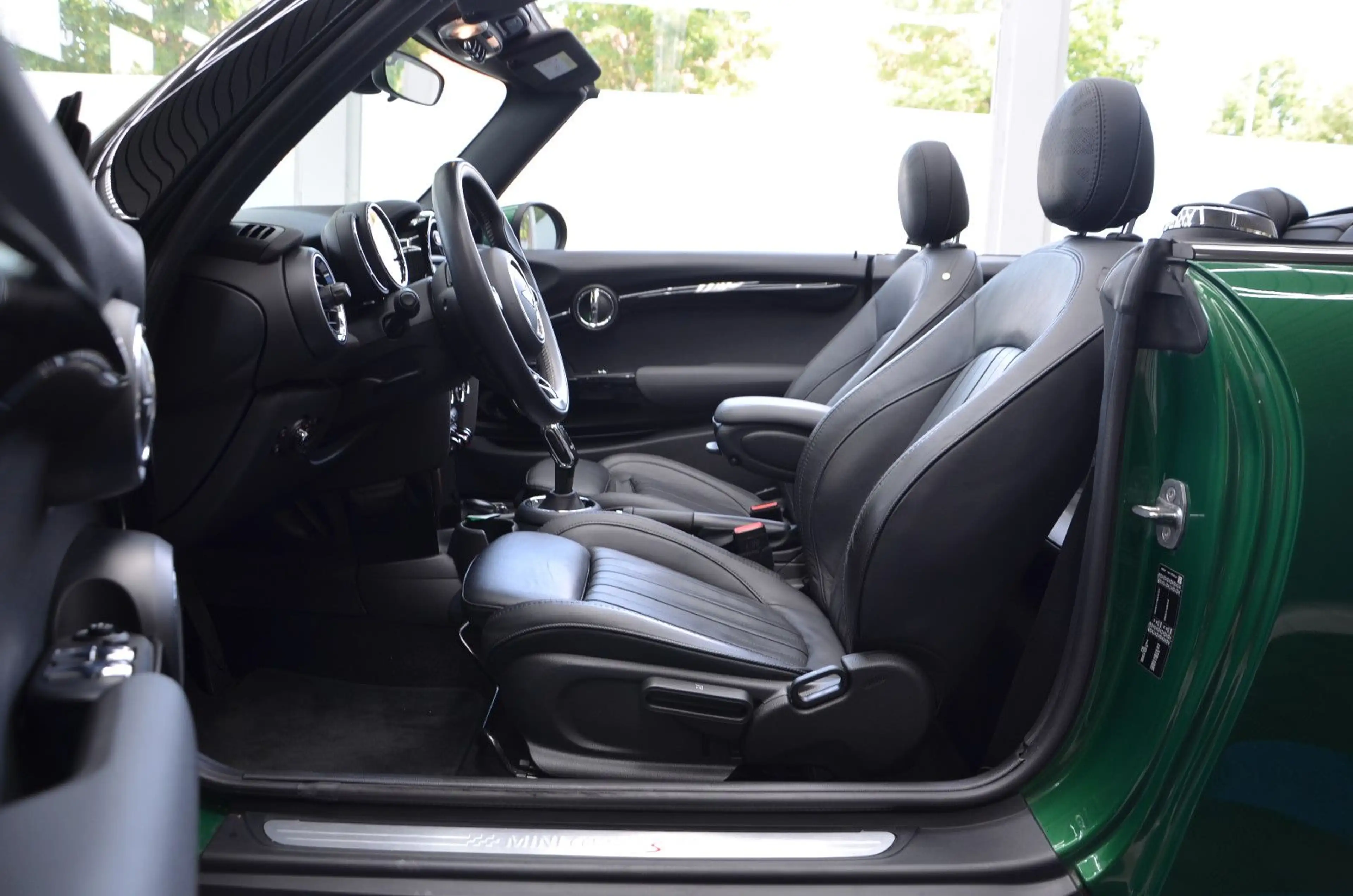 MINI Cooper S Cabrio *AUTOMATIK*LED*NAVI*H/K*1.HAND!* — photo 8