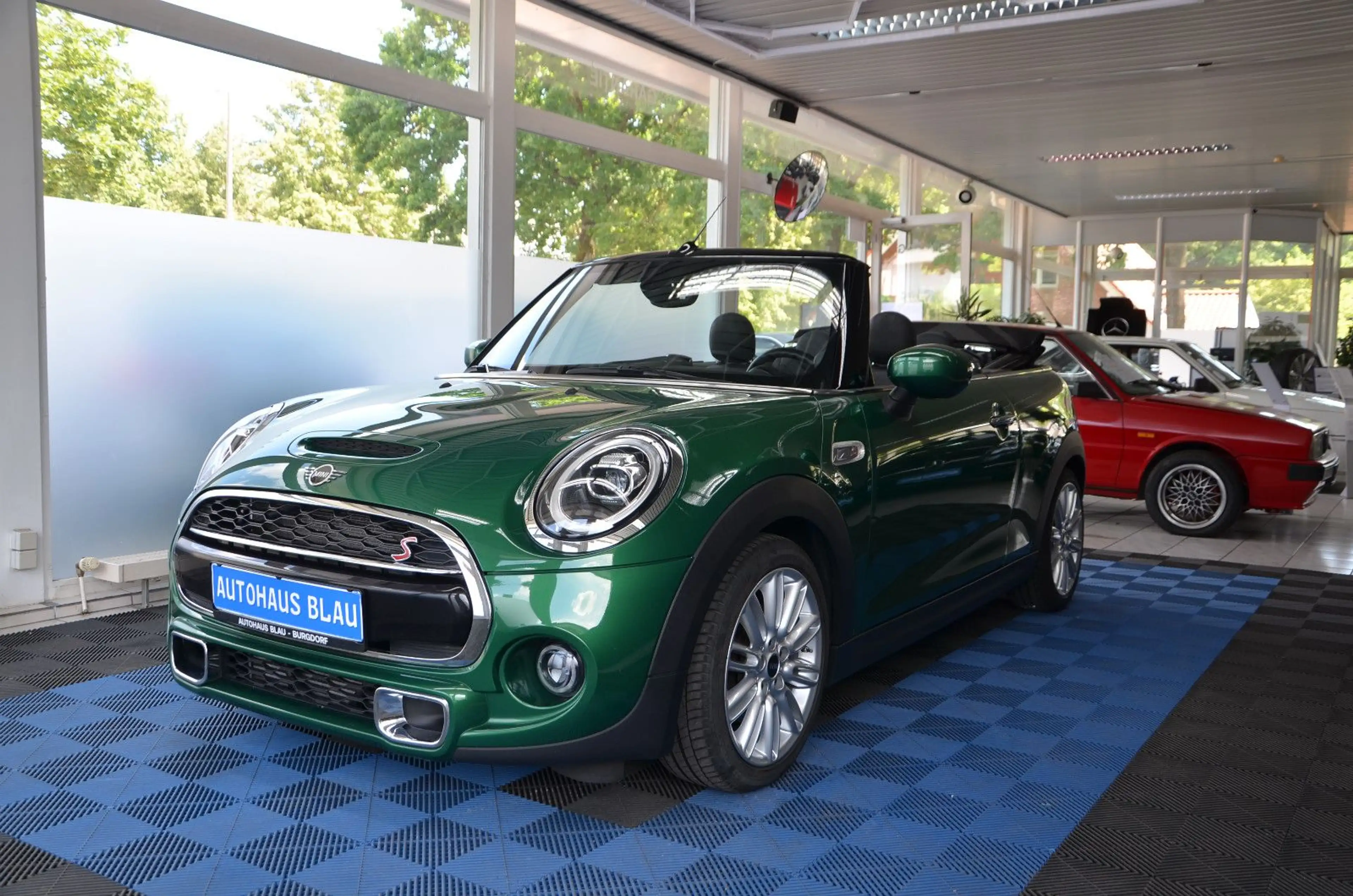 MINI Cooper S Cabrio *AUTOMATIK*LED*NAVI*H/K*1.HAND!*