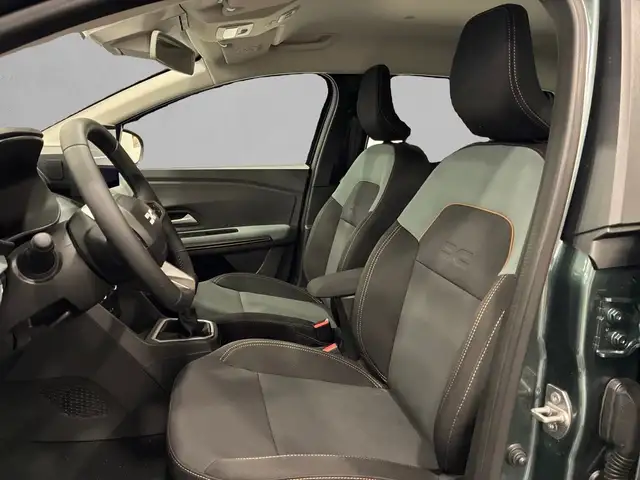 Dacia Sandero view 11