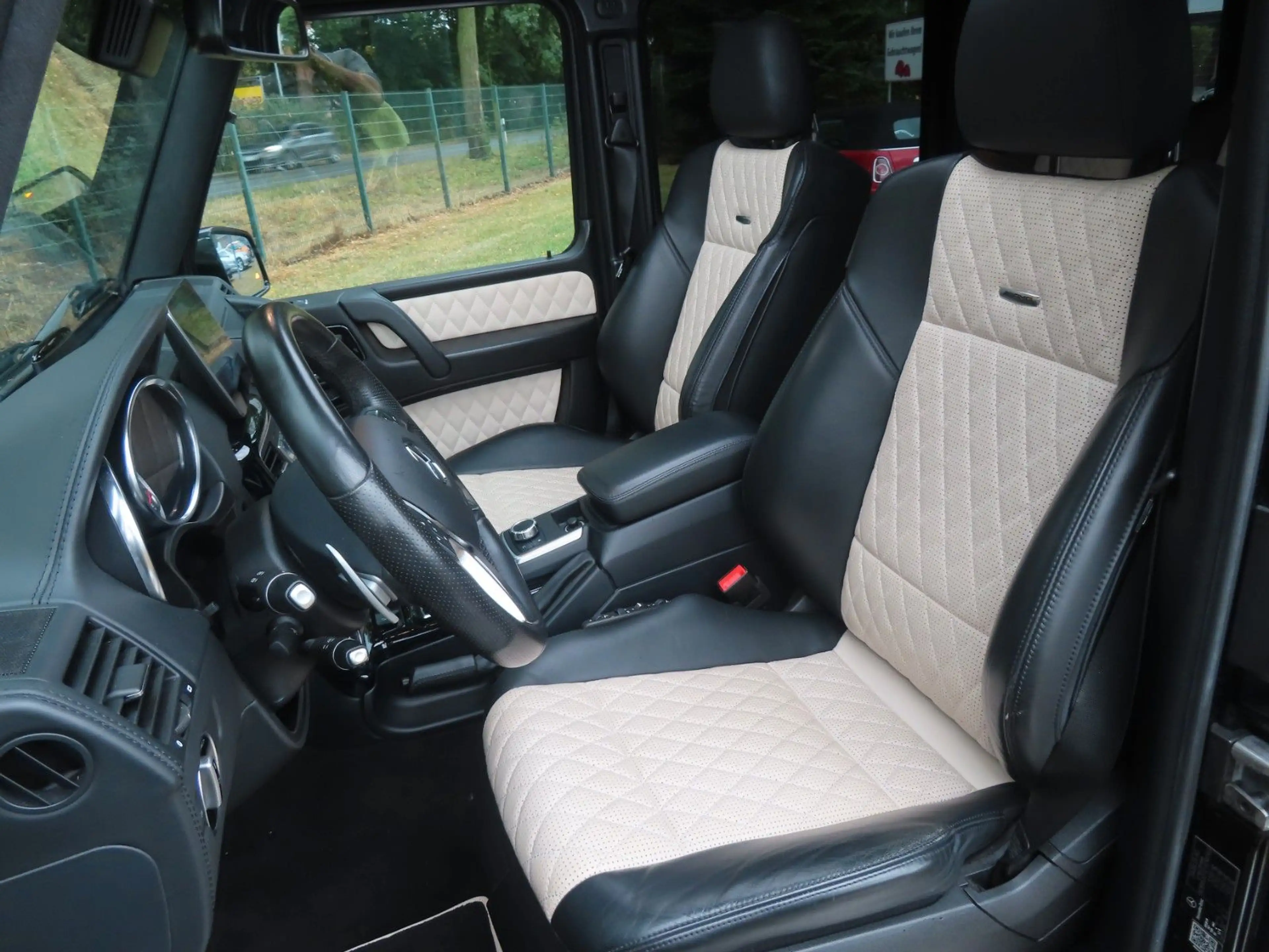 Mercedes-Benz G 63 AMG Designo "Schwarz-22 Zoll-kein OPF" — photo 13
