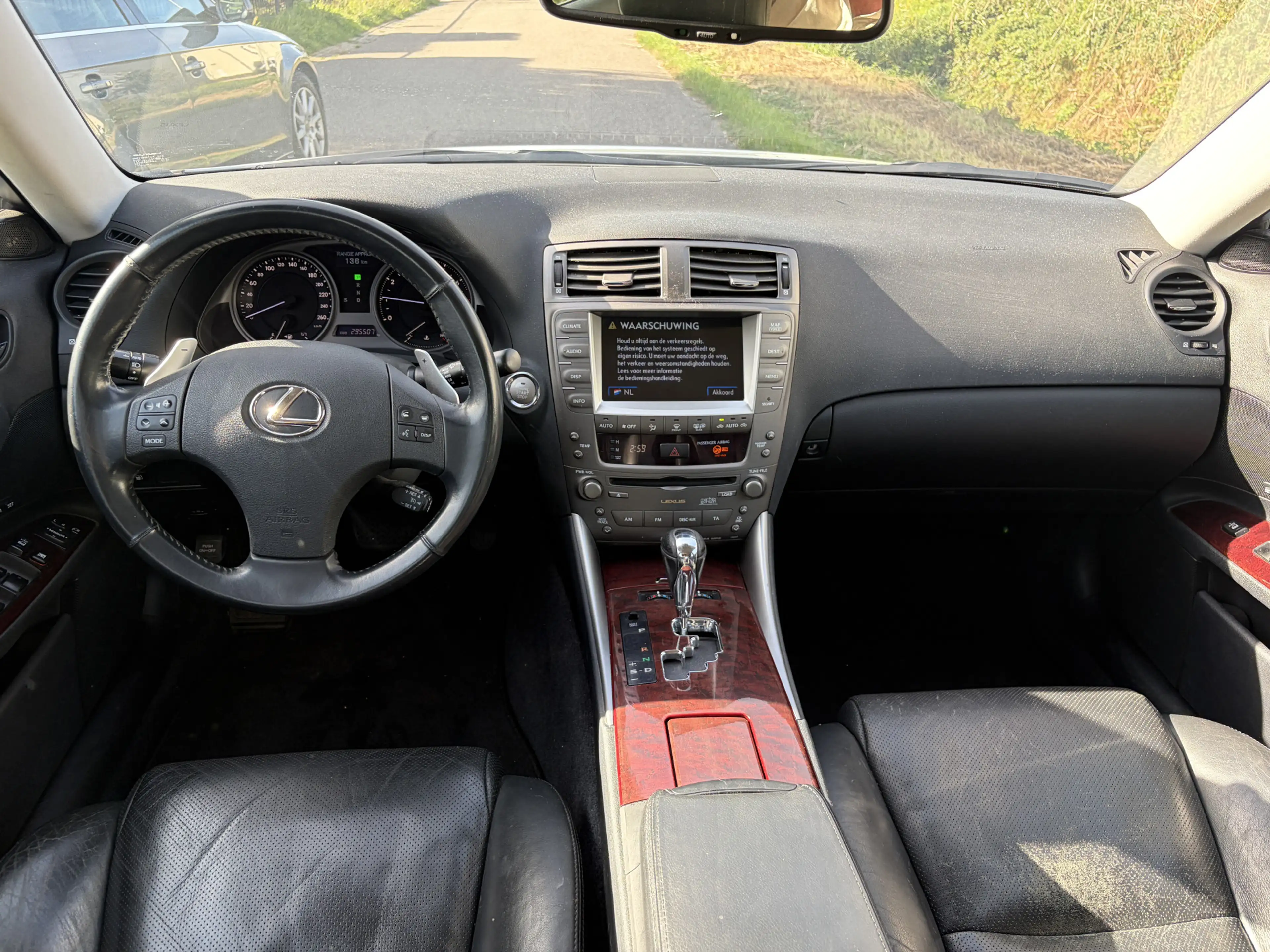 Lexus IS 250 Business Luxury / AUTOMAAT / LEER / MEMORY / DEALE — photo 3