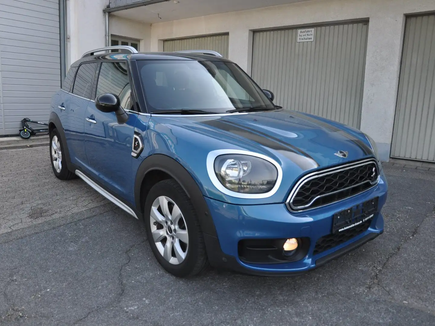 MINI Cooper SD Countryman Aut.*Panorama Schiebedach-AHK-Kamera-Navi Blau - 1