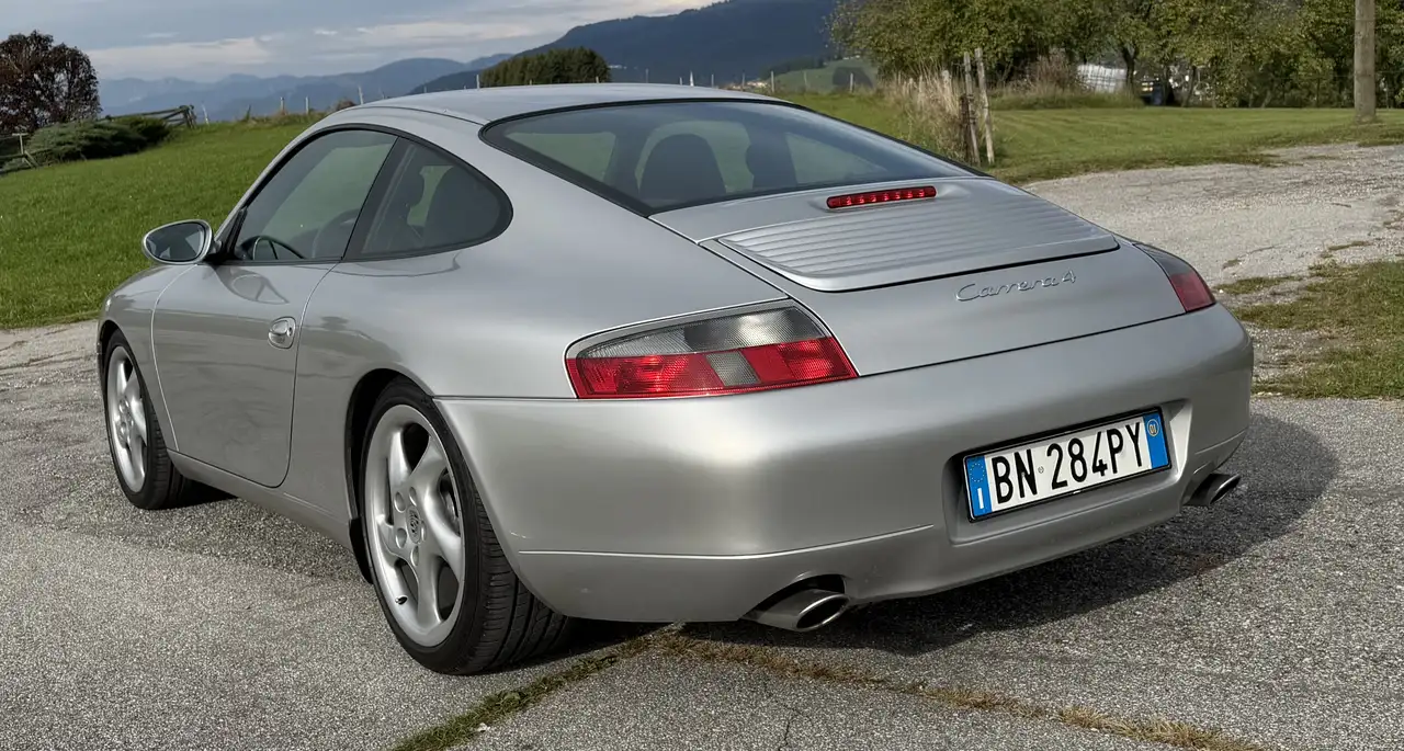 Porsche 911 Coupe 3.4 Carrera 4, foto 4