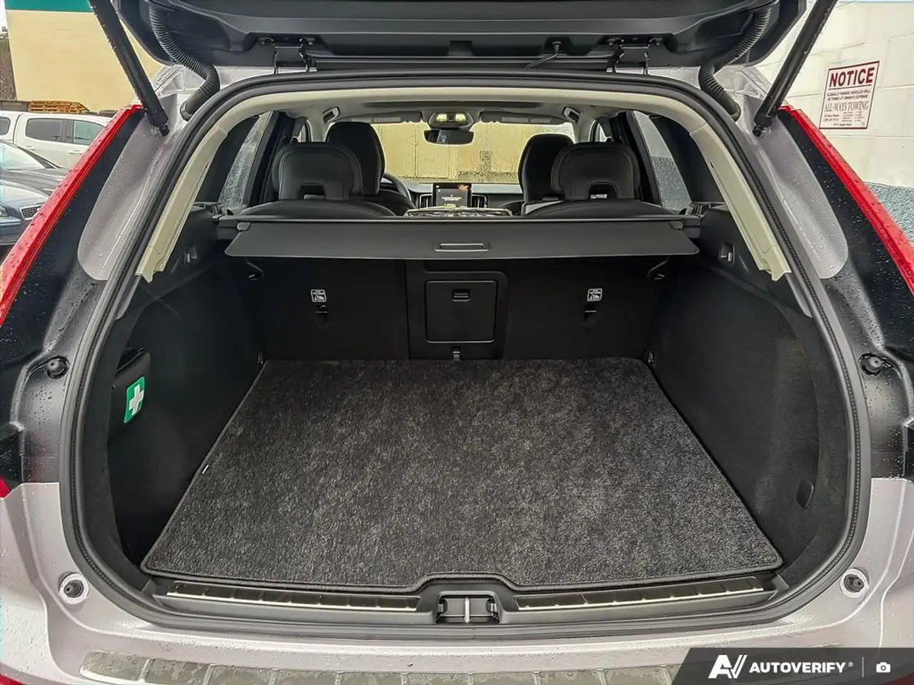 Volvo XC60 снимка Volvo XC60