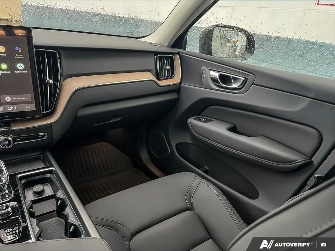 Volvo XC60 снимка Volvo XC60