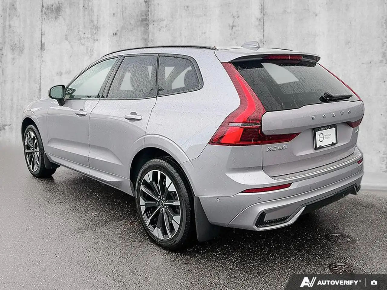 Volvo XC60 снимка Volvo XC60