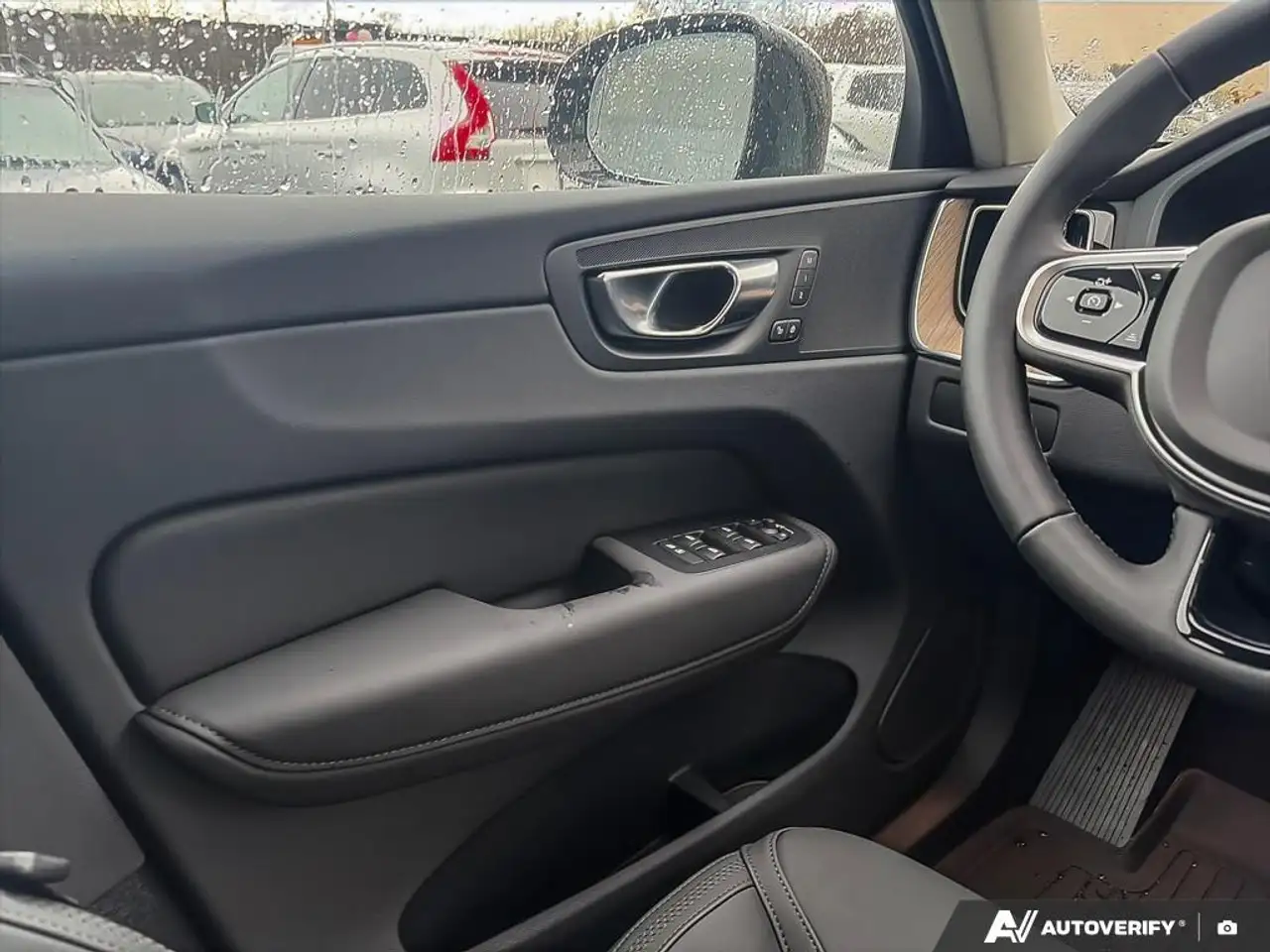 Volvo XC60 снимка Volvo XC60