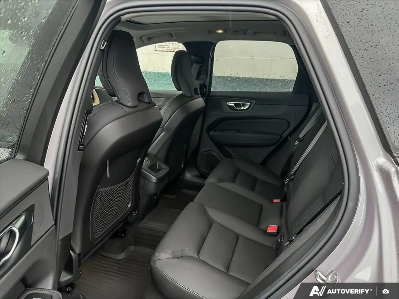 Volvo XC60 снимка Volvo XC60
