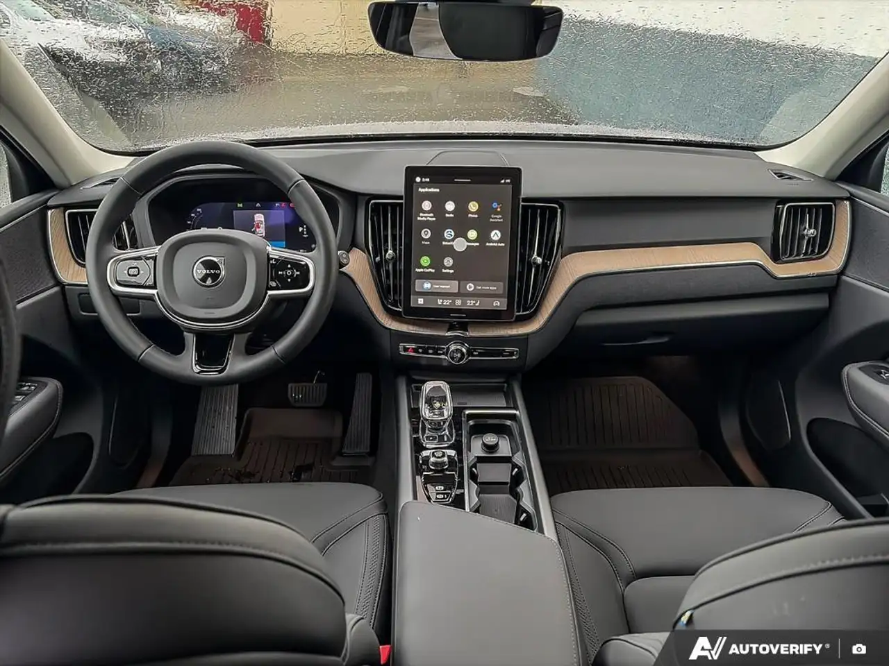 Volvo XC60 снимка Volvo XC60
