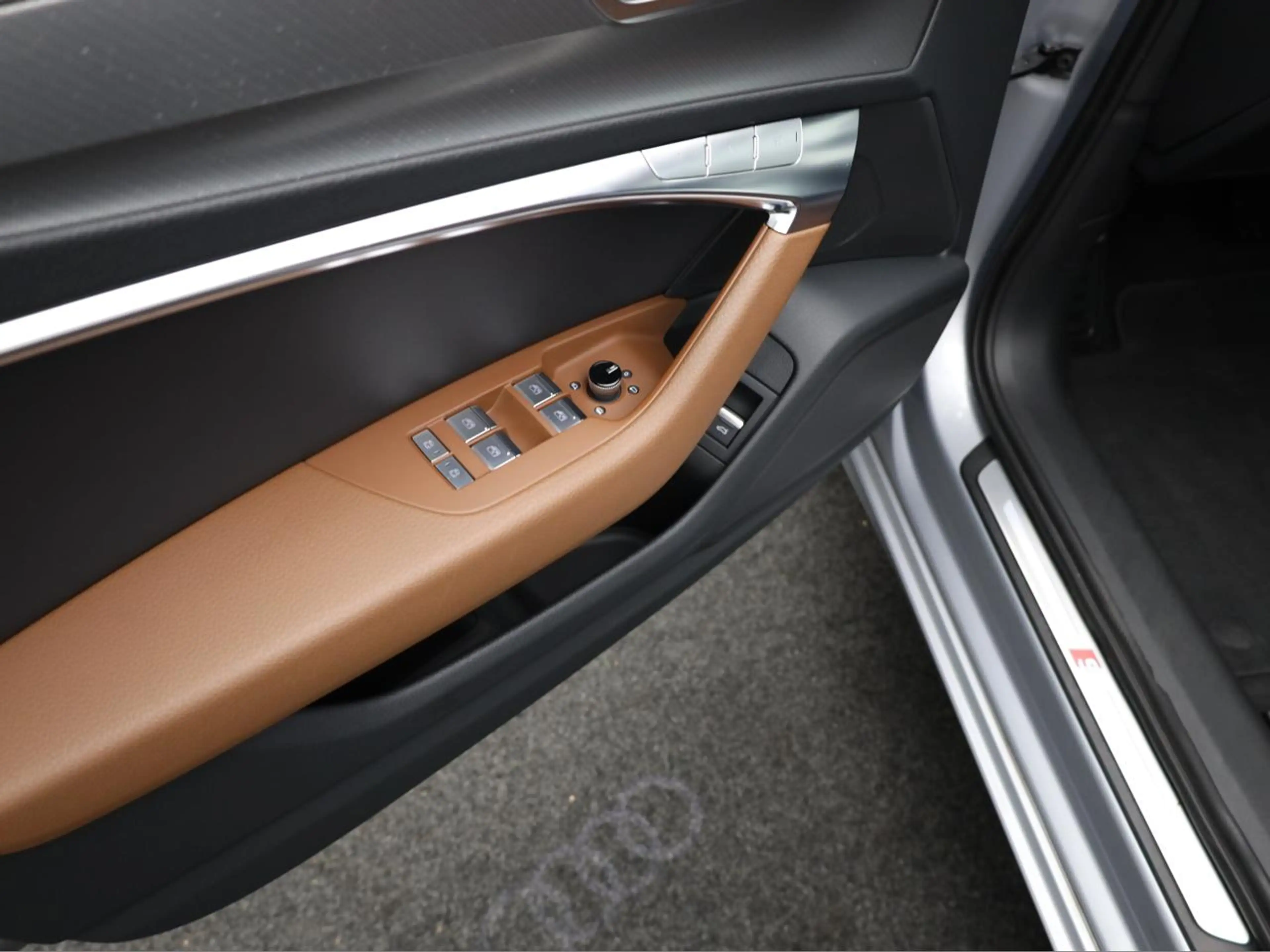 Audi A6 SPORT 40 TDI 204 PK S-TRONIC AUTOMAAT — photo 15