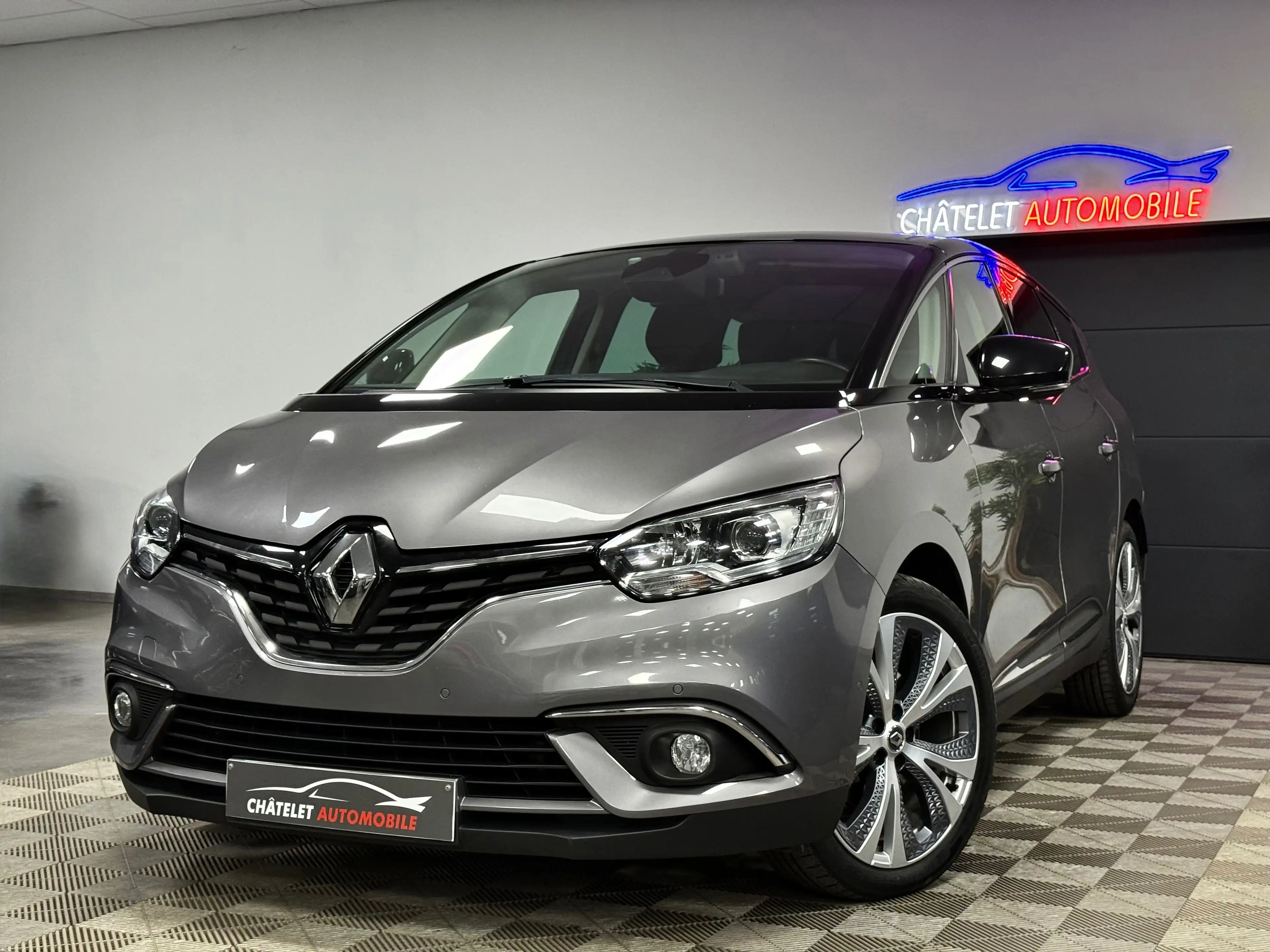 Renault Scenic Scenic 1.7 Dci 7 places Automatique état neuf Garantie 12 mois