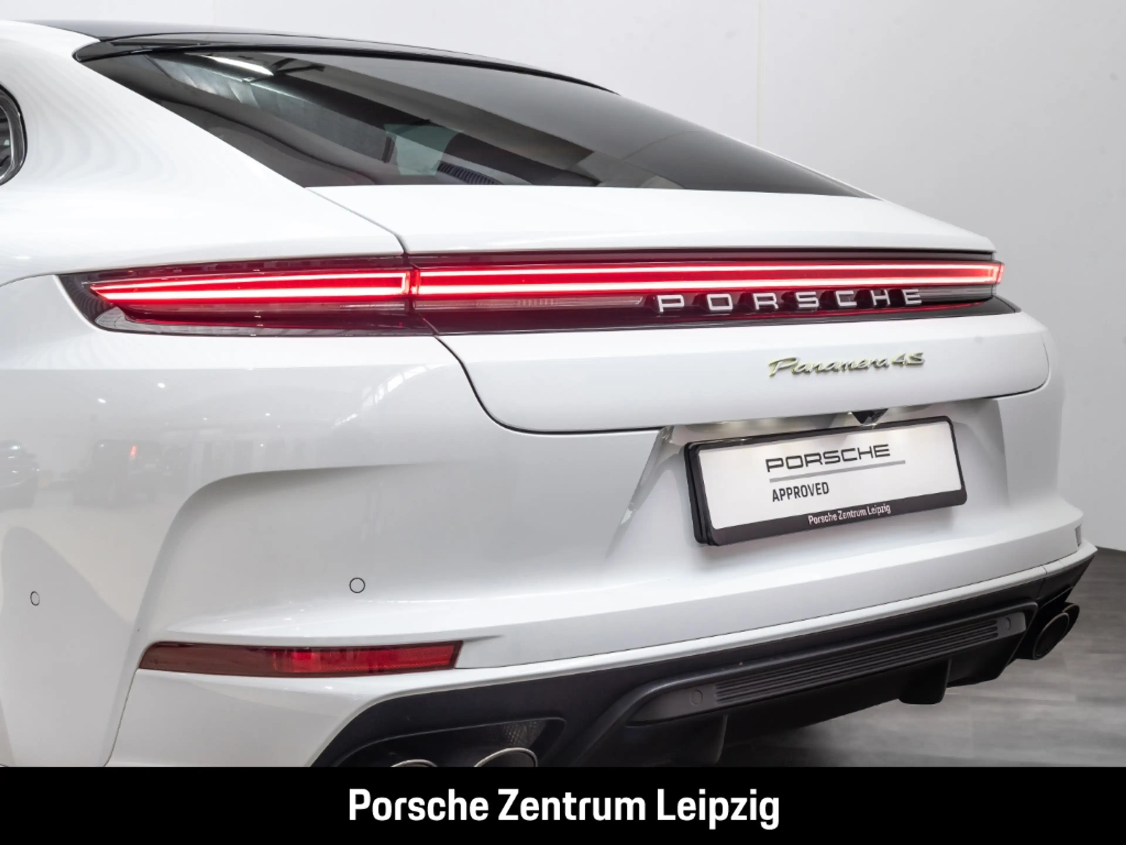 Porsche Panamera 4S E-Hybrid Massage HeadUp HA-Lenkung — photo 13