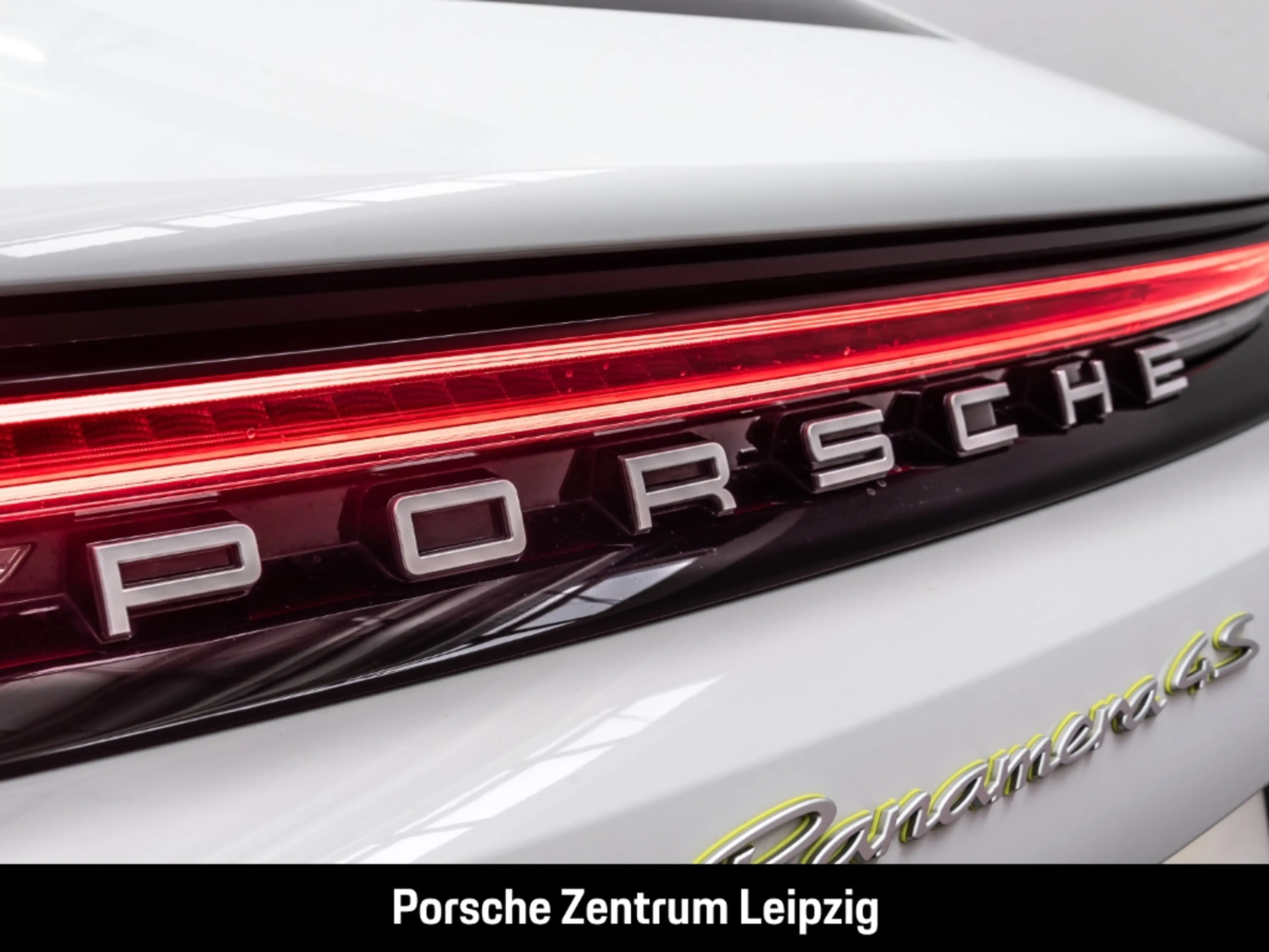 Porsche Panamera 4S E-Hybrid Massage HeadUp HA-Lenkung — photo 14